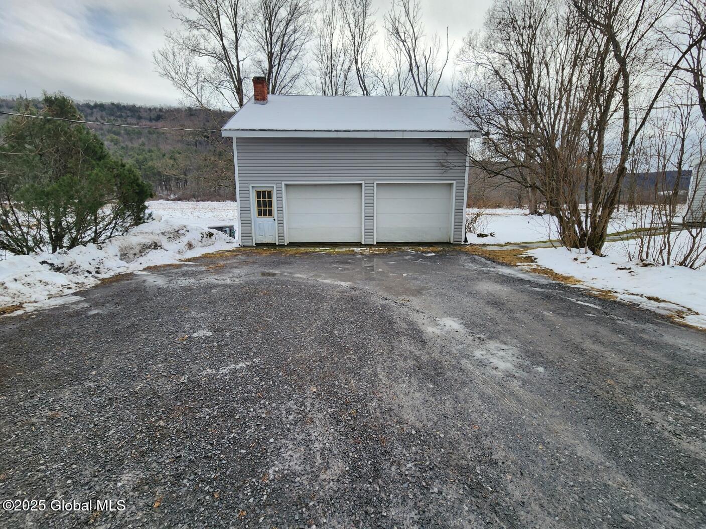 835 W Fulton Road