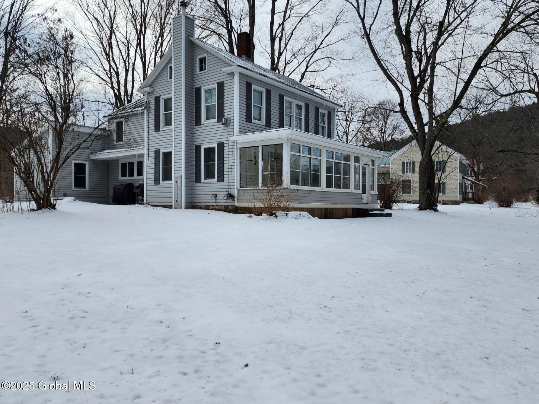 835 W Fulton Road