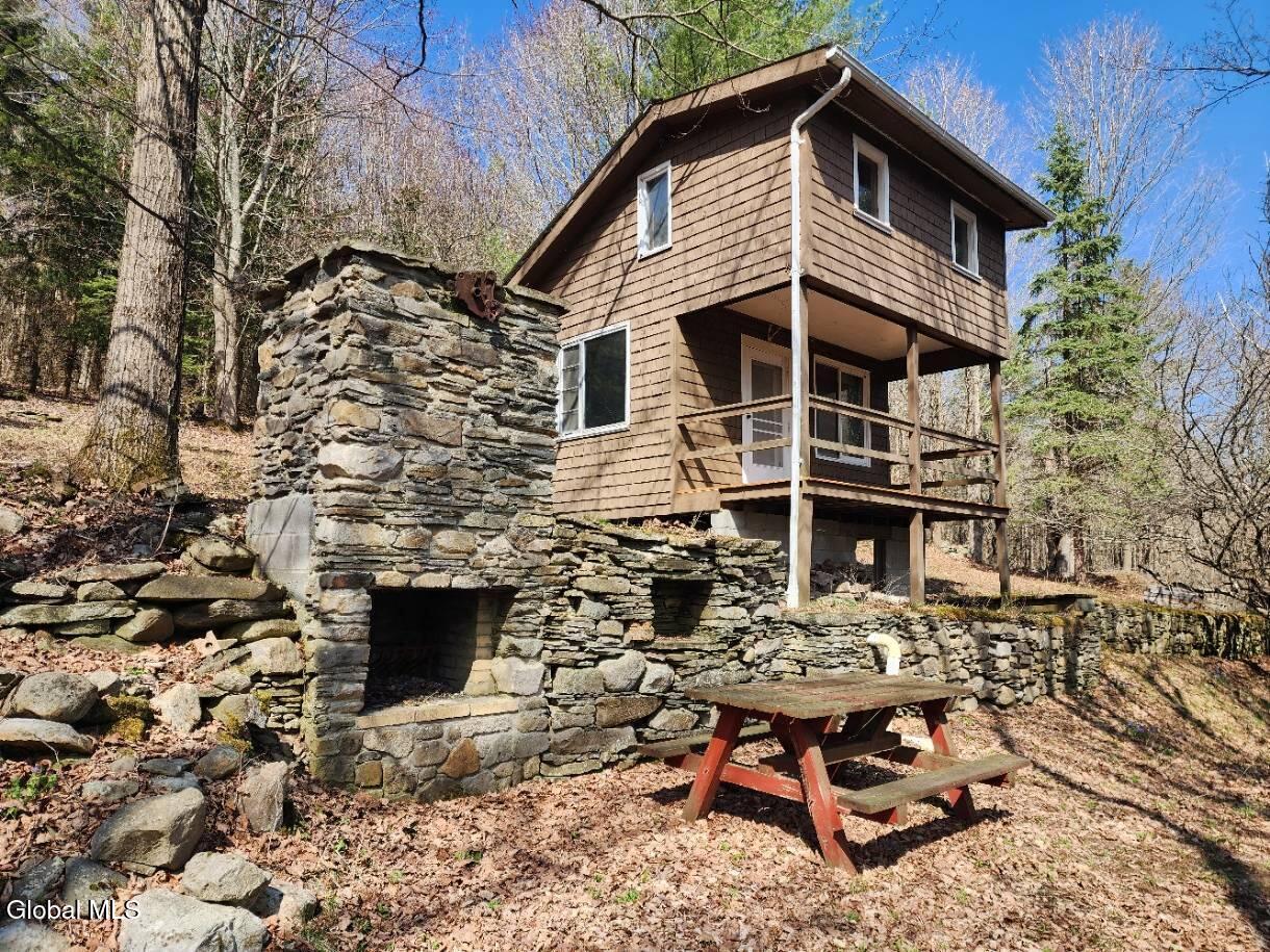 45 E Hill Road