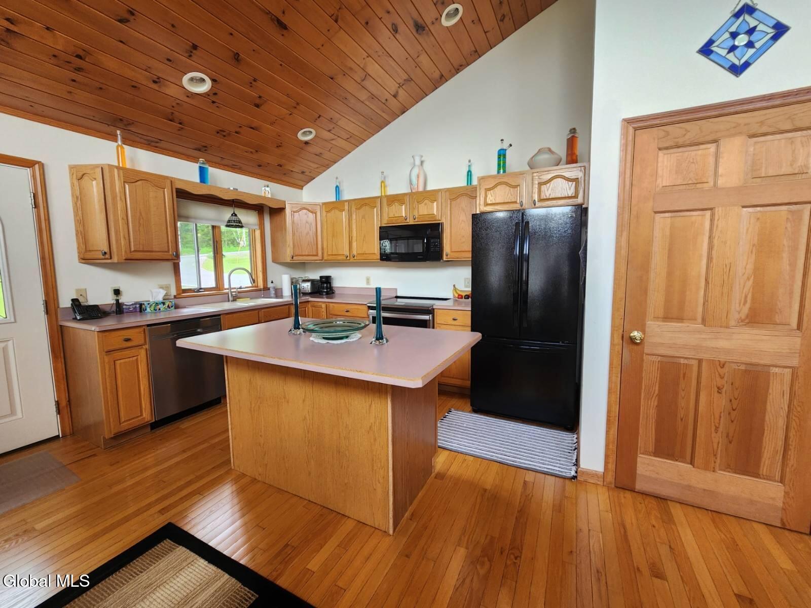 45 E Hill Road