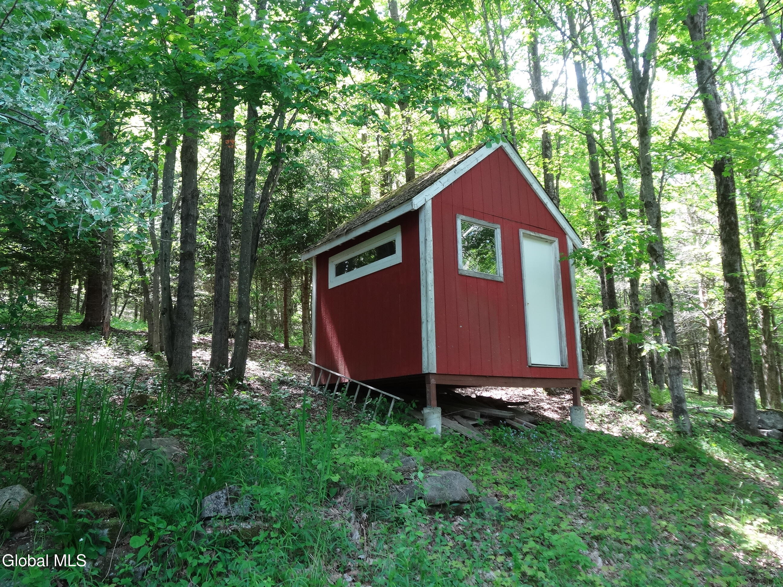 45 E Hill Road