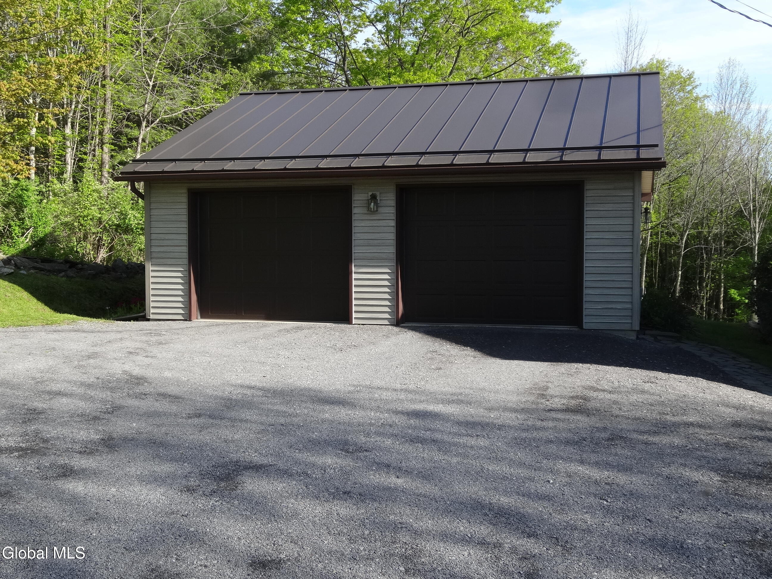 45 E Hill Road