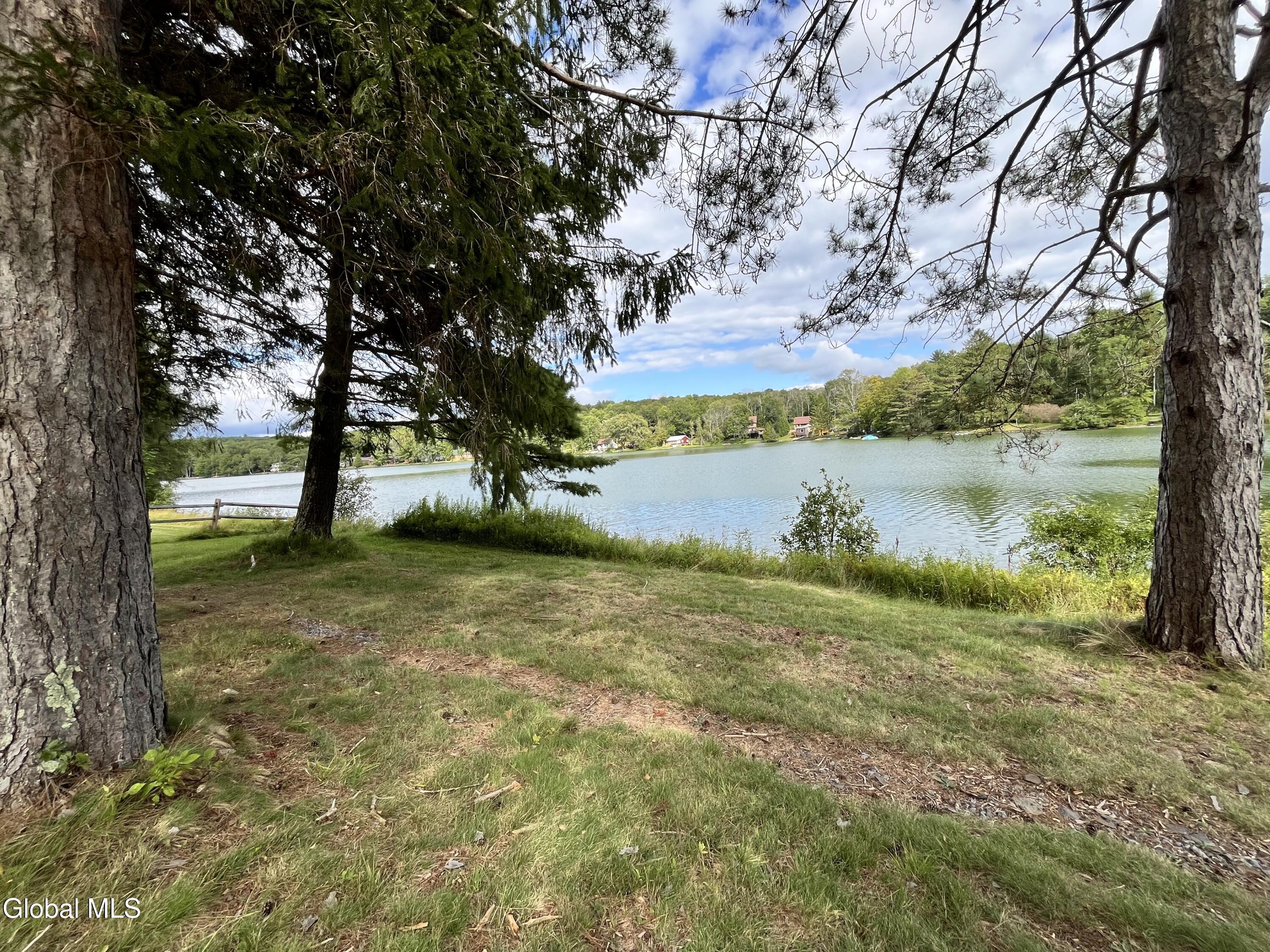 141 Sawyer Hollow Road