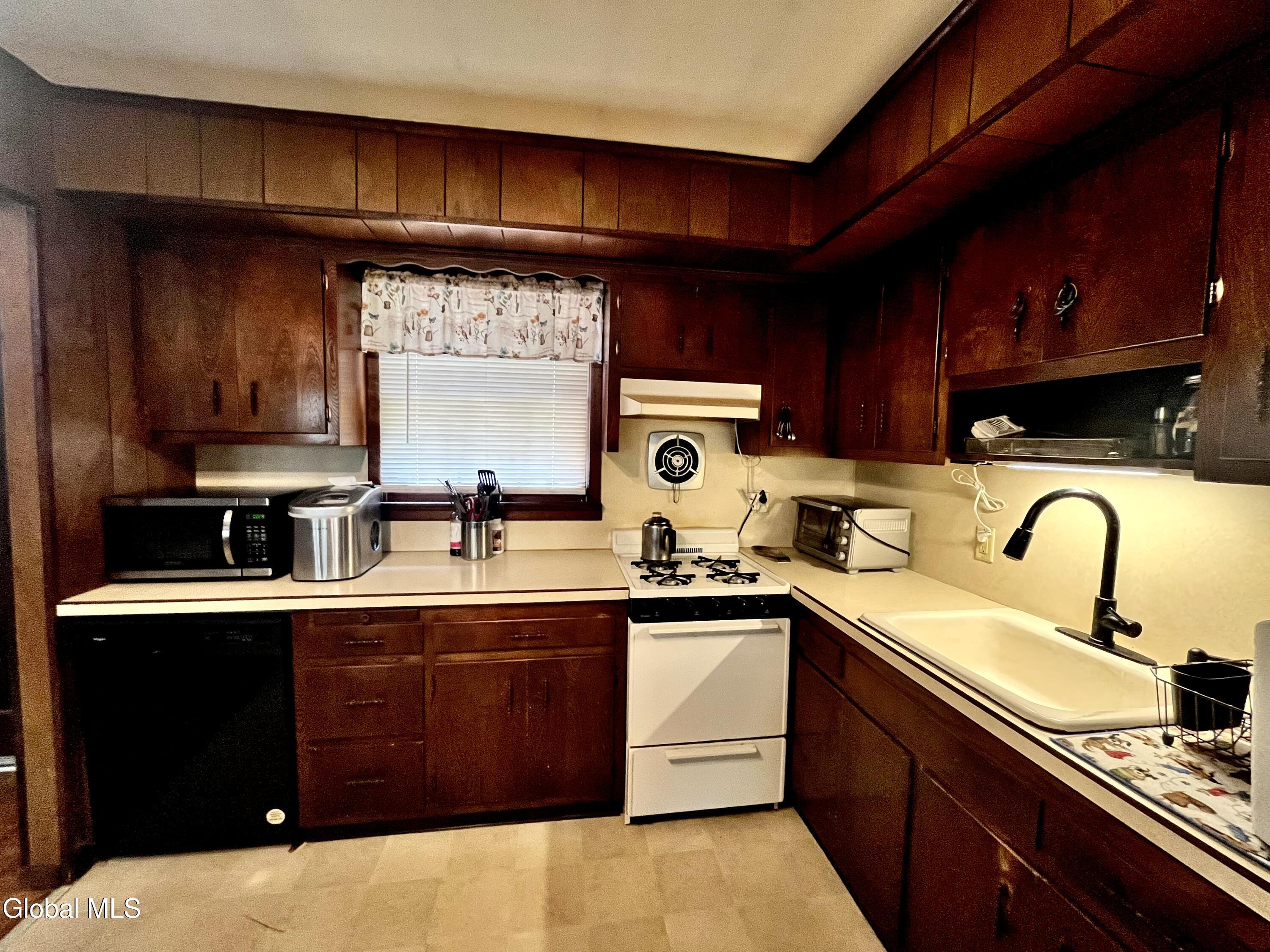 1064 Titus Lake Road, Harpersfield