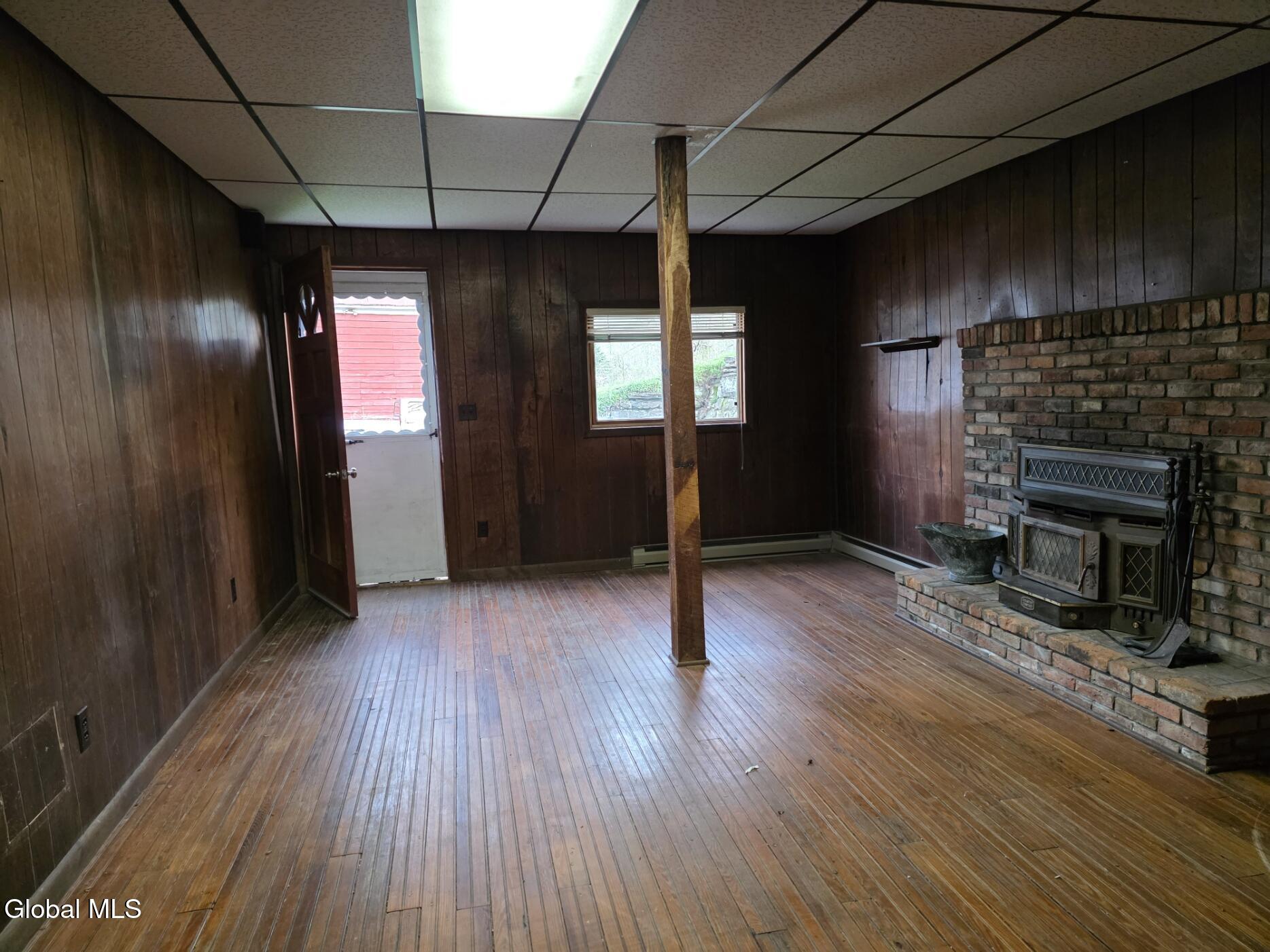 214 W Main Street, 212-214