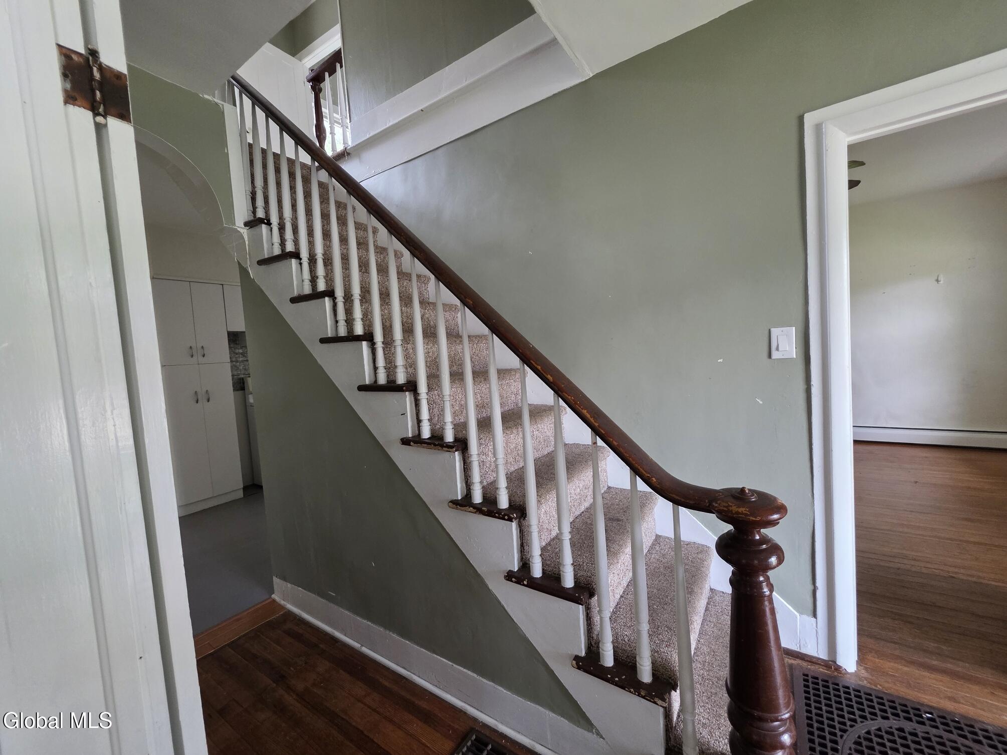214 W Main Street, 212-214