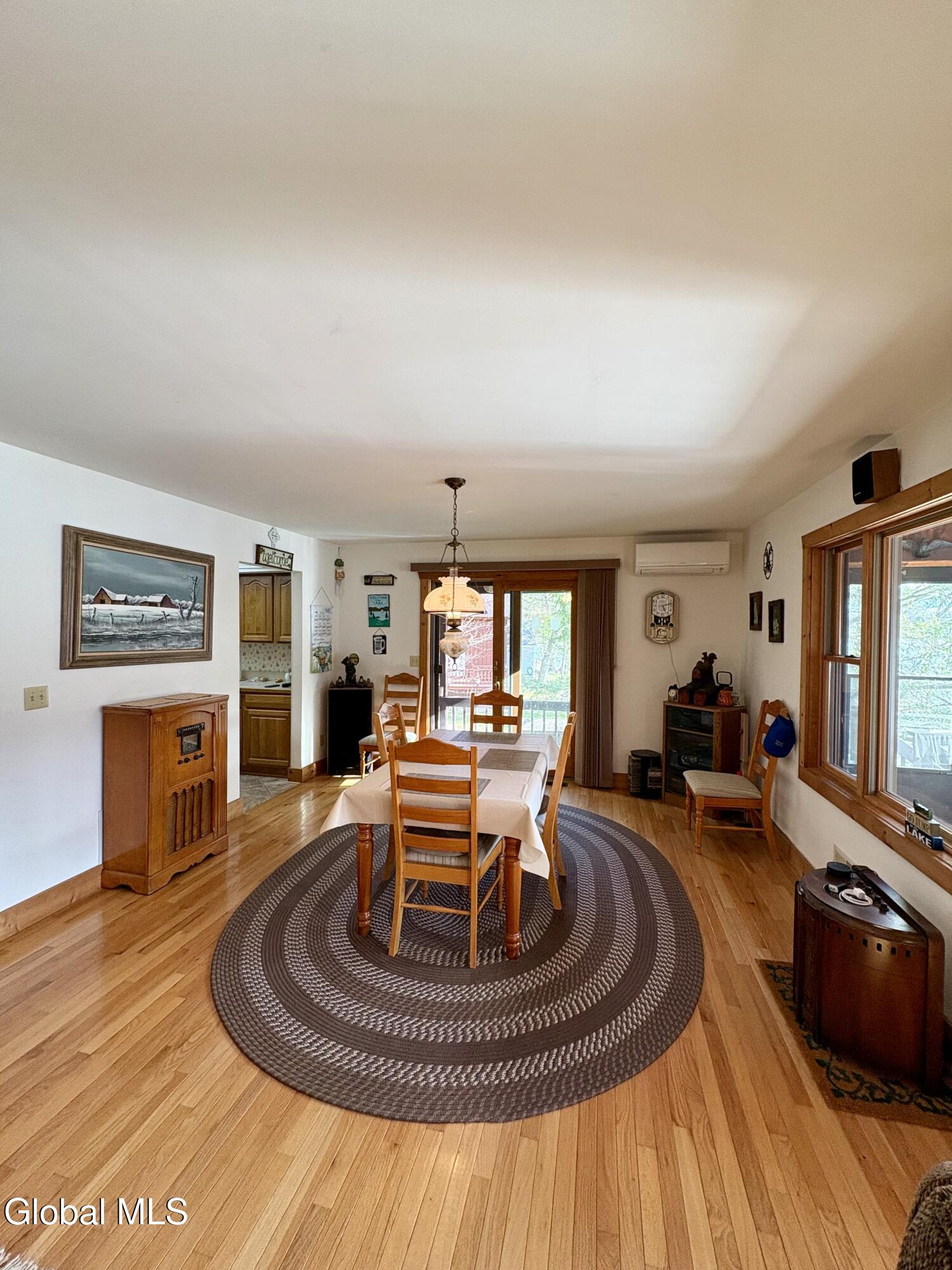 102 Shoreline Drive