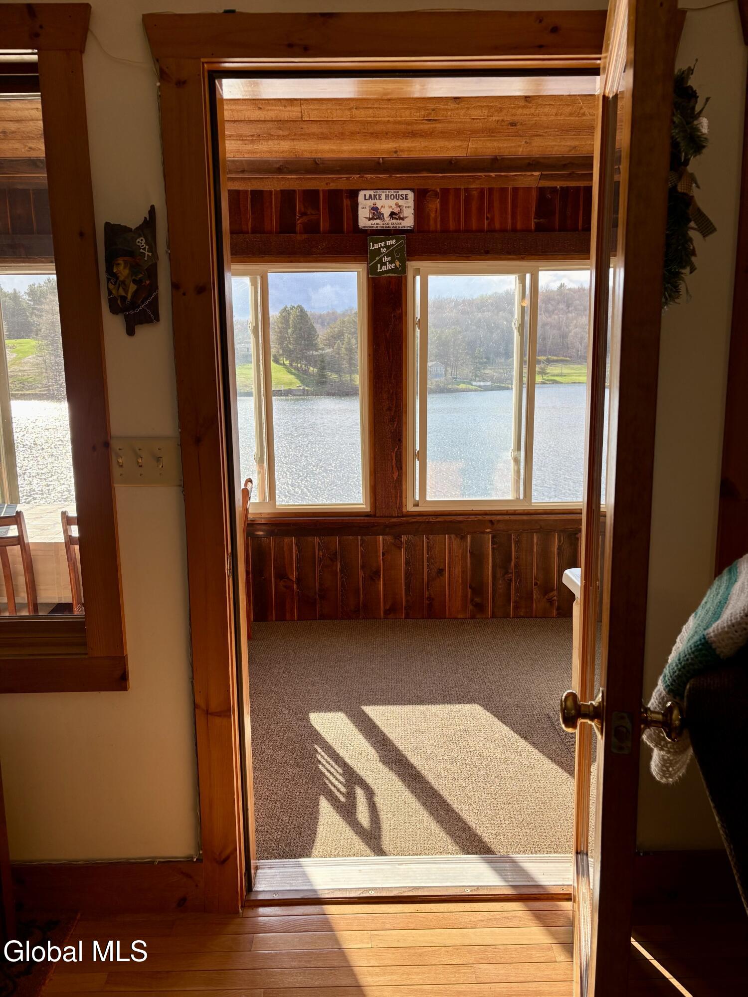 102 Shoreline Drive