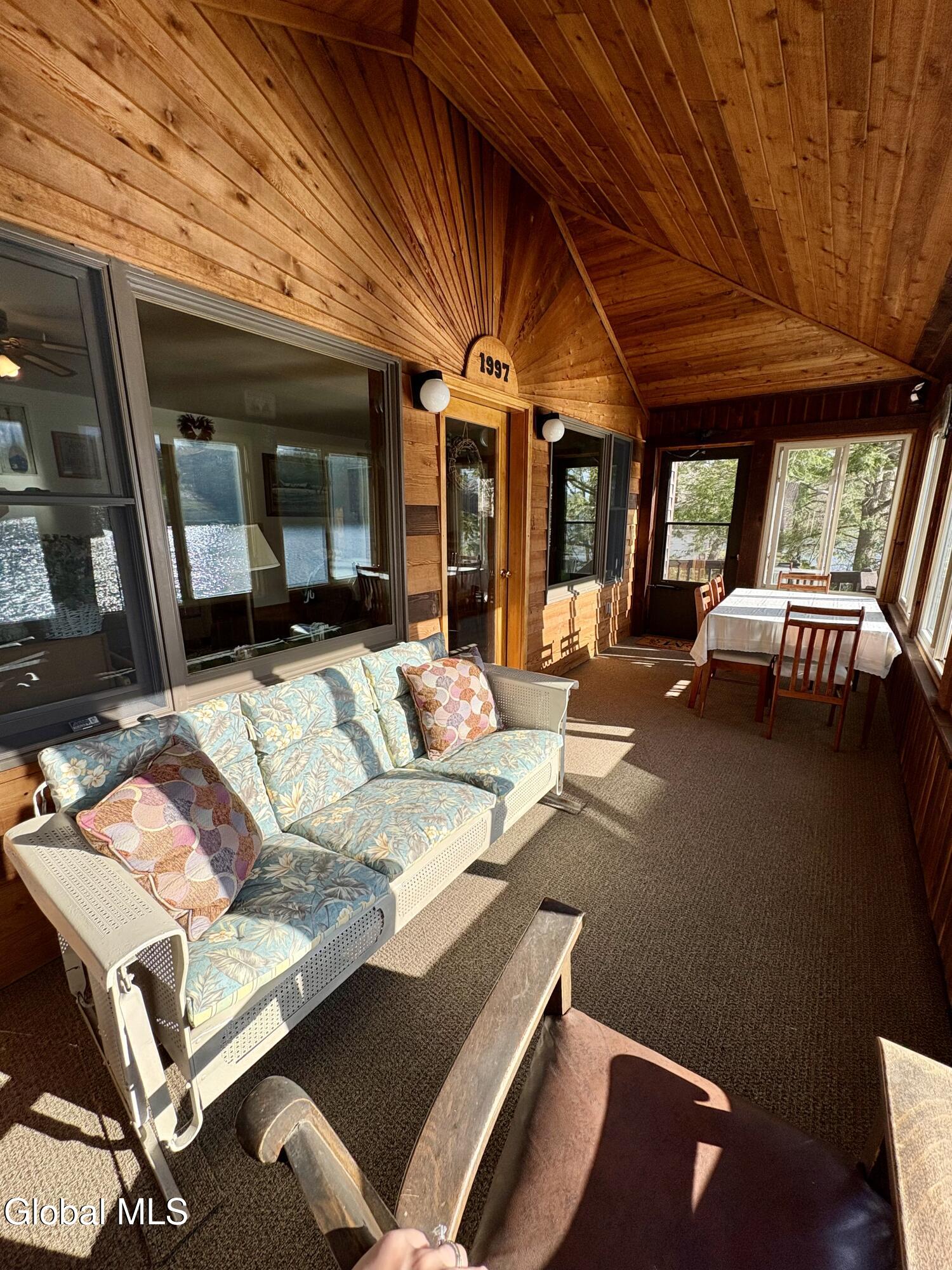 102 Shoreline Drive