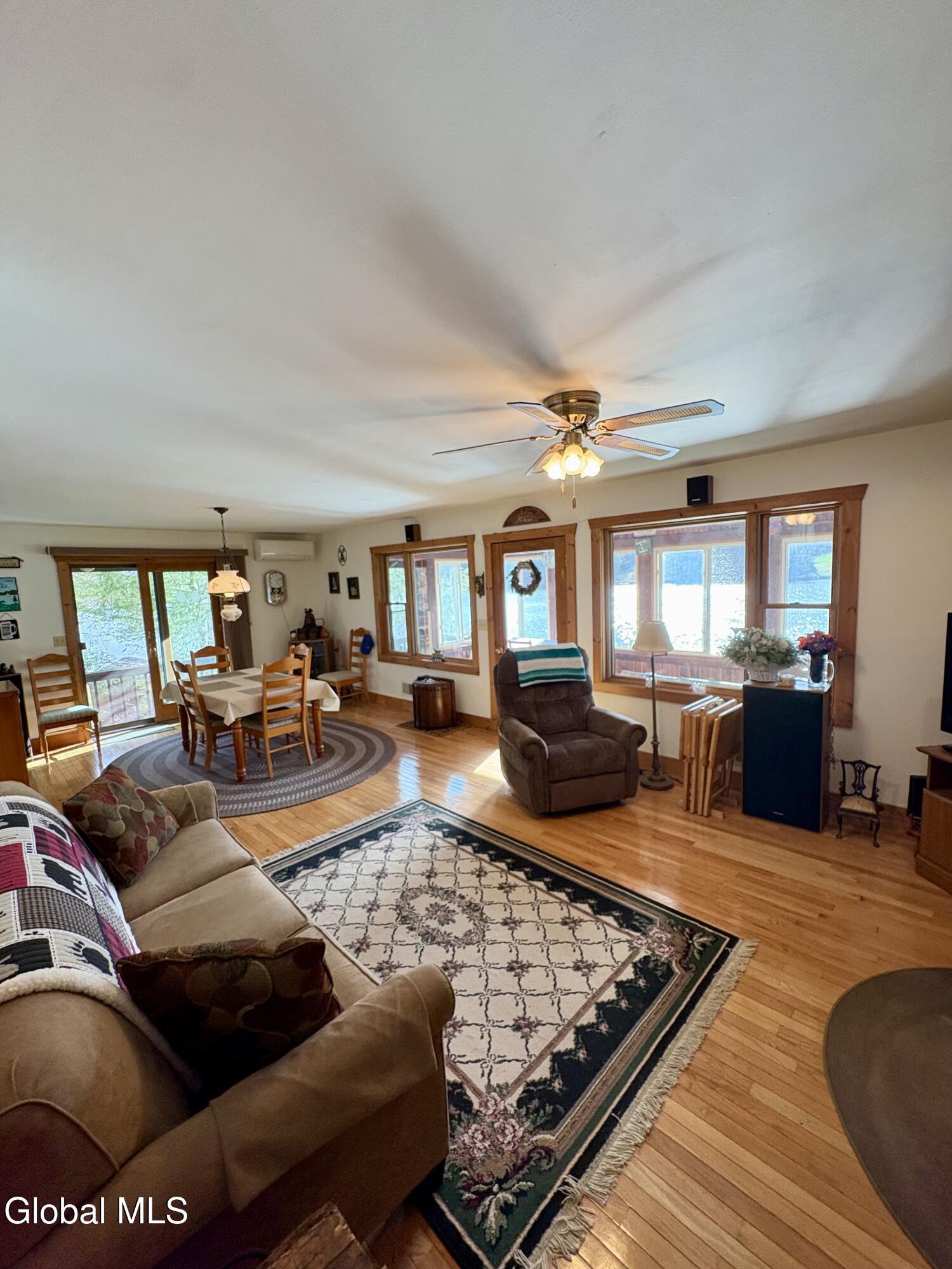 102 Shoreline Drive