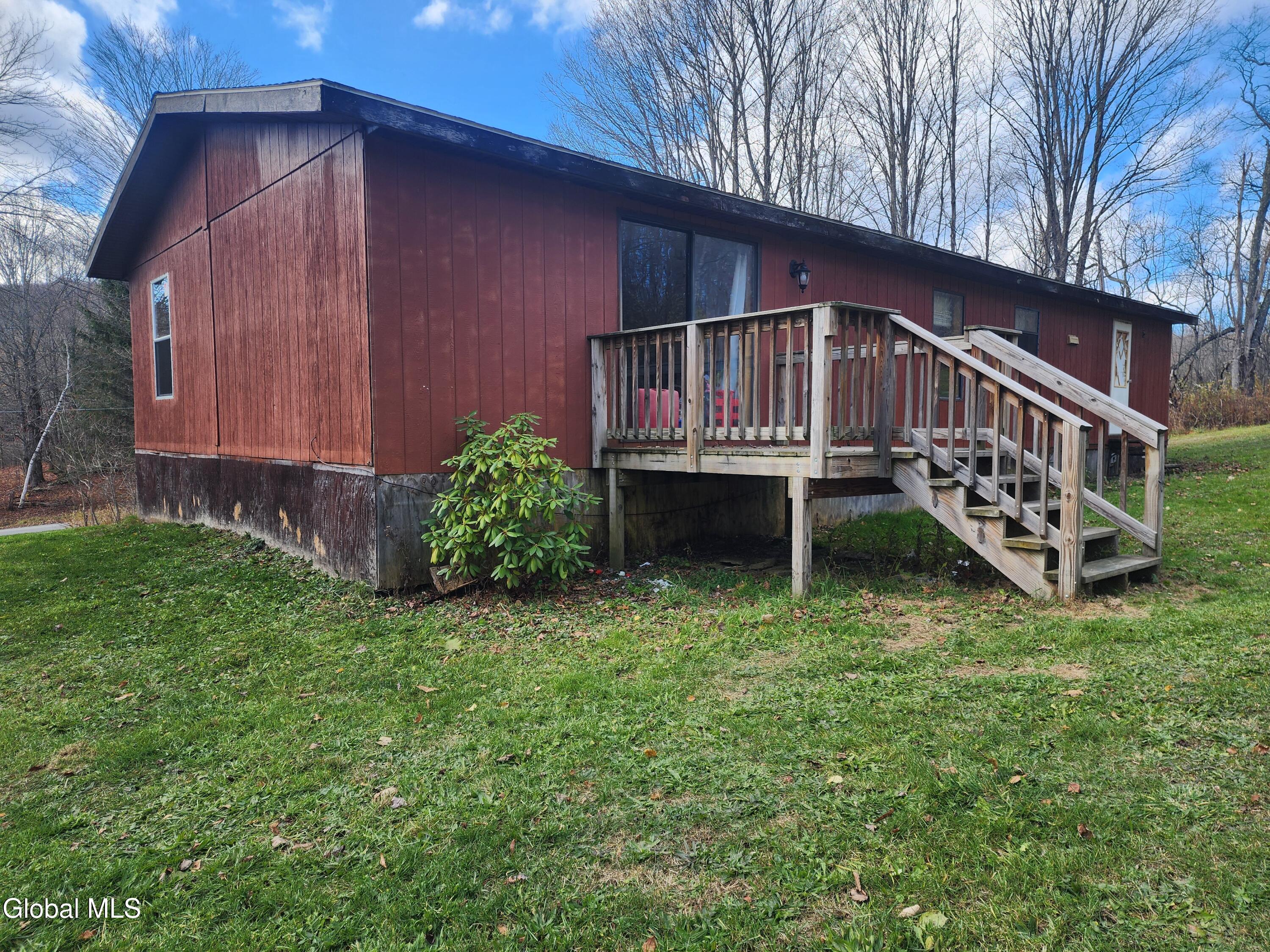 1099 W Hill Road