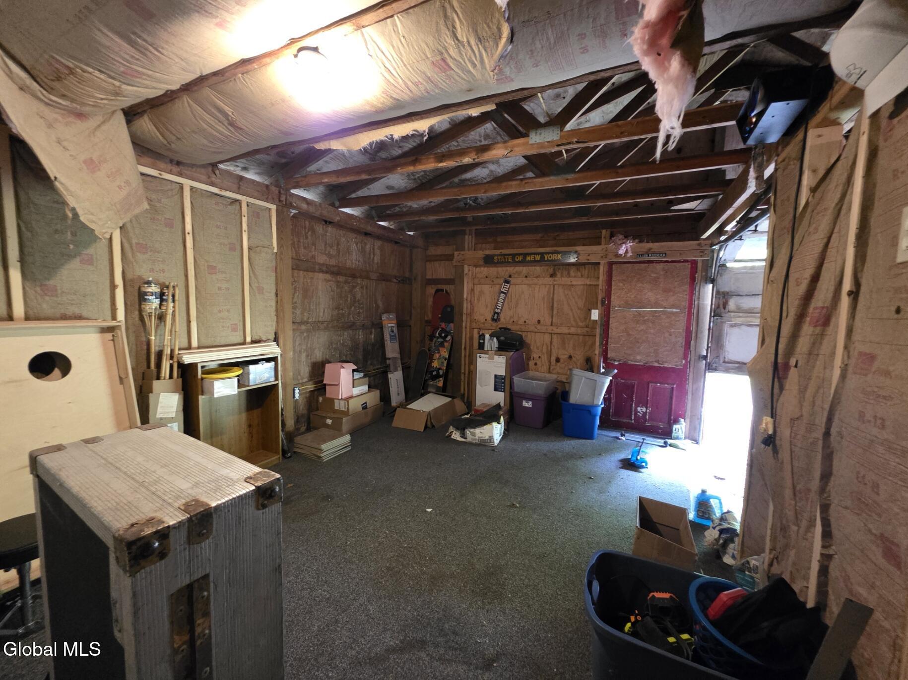 1099 W Hill Road