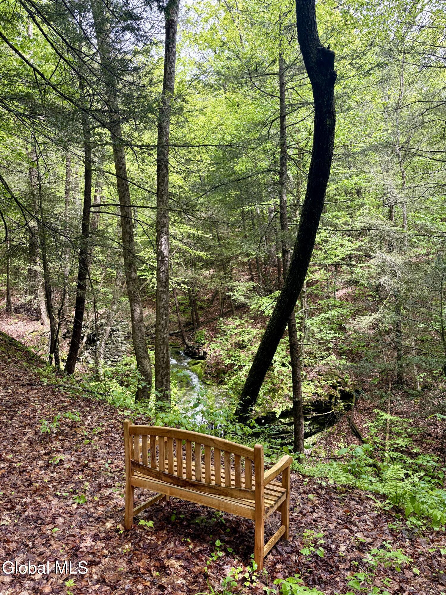 392 Burnt Hill