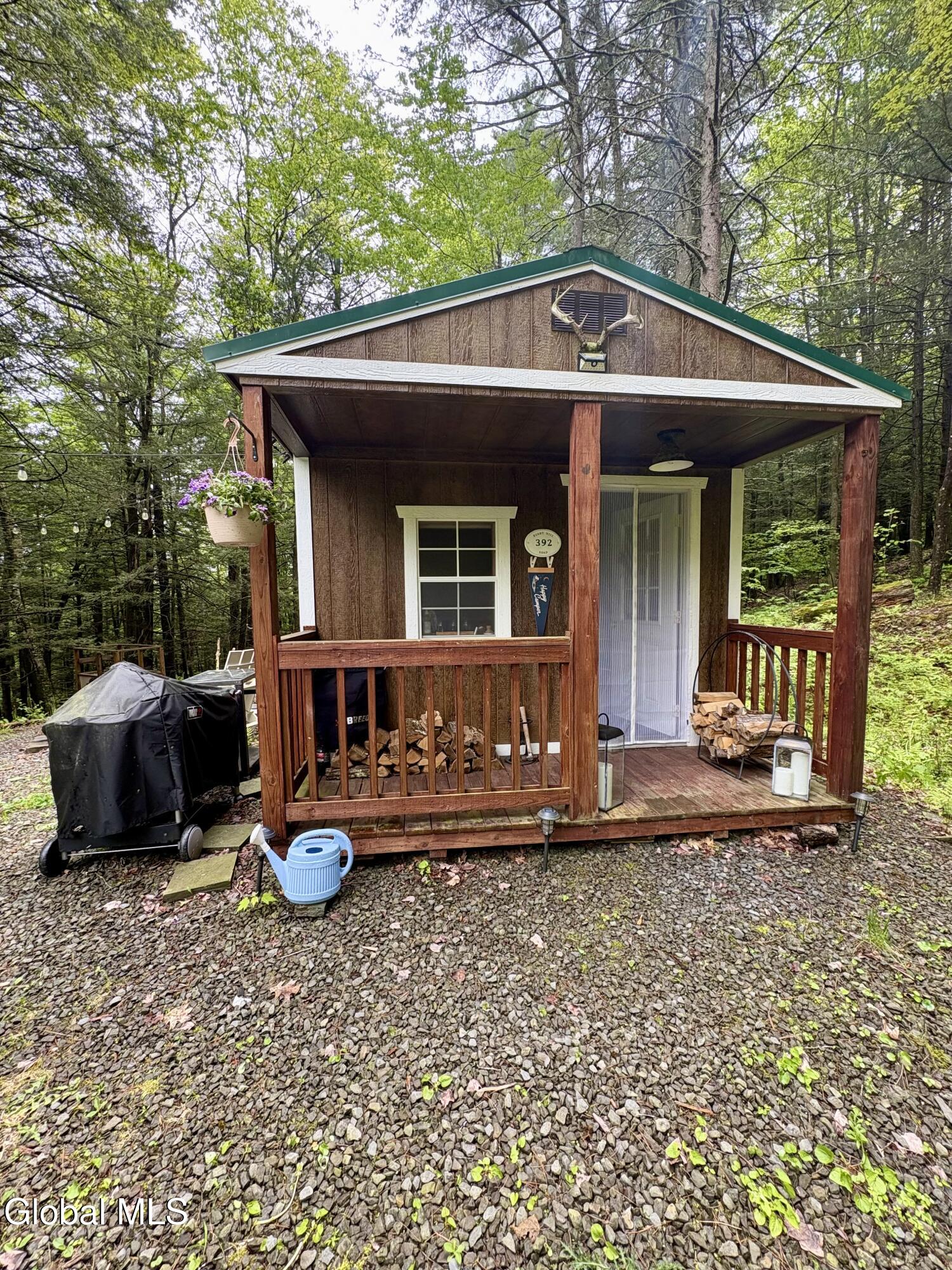 392 Burnt Hill