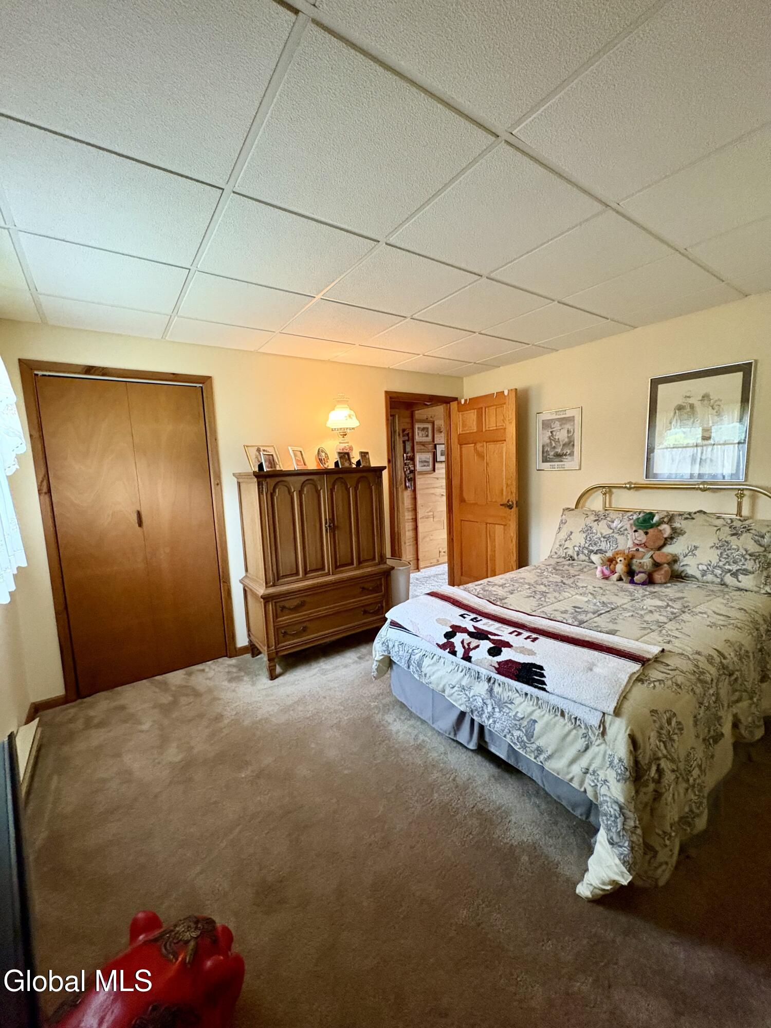 115 Lakeside Drive