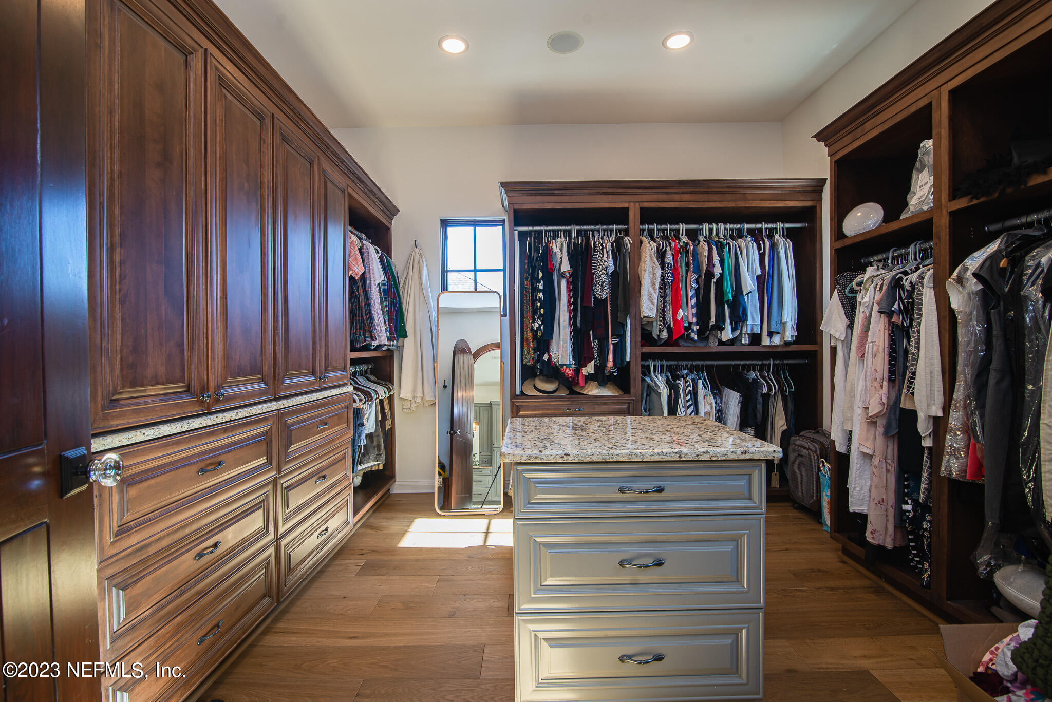 3121 RIVER VALE Court