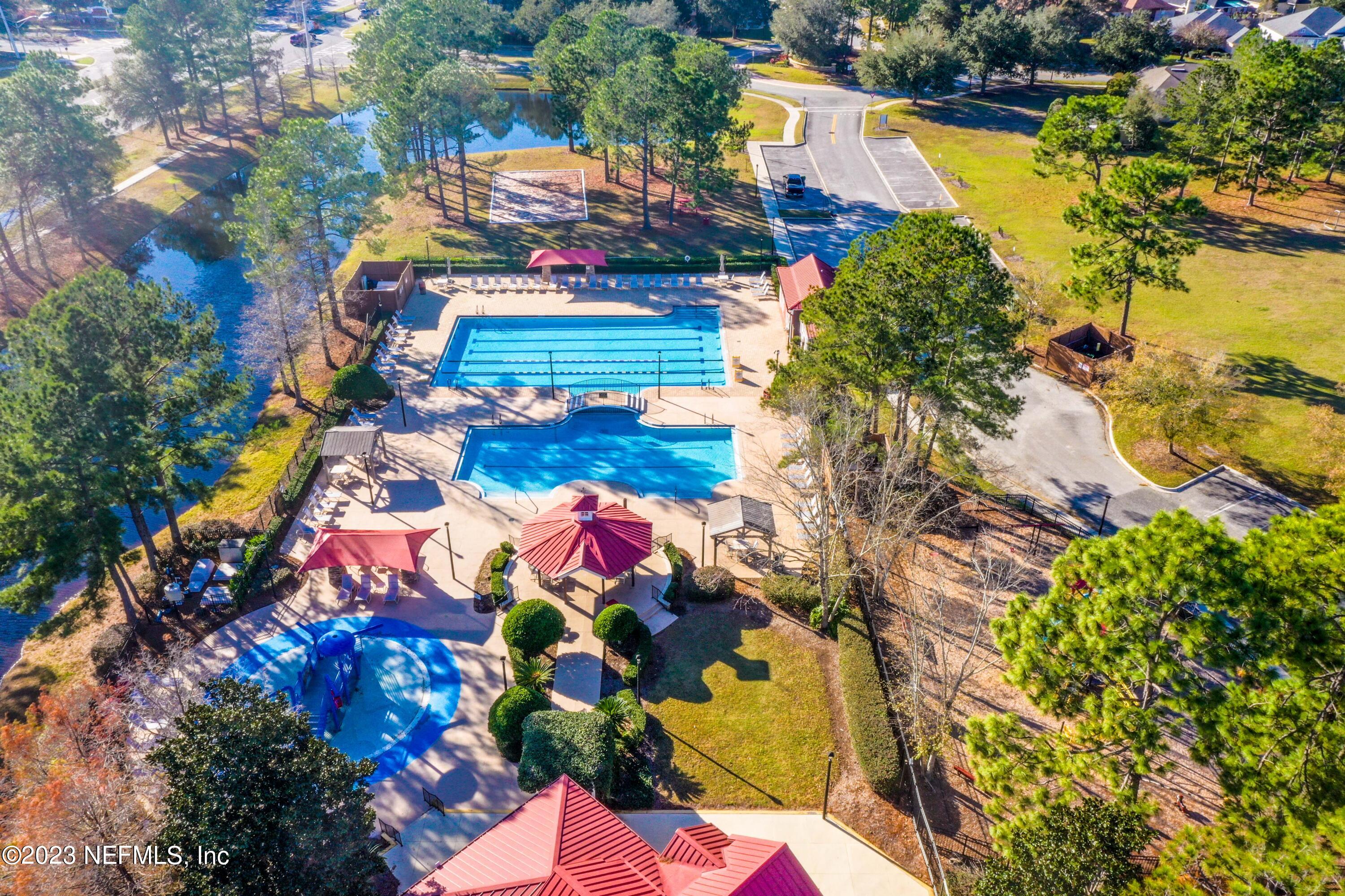 8146 LEAFCREST Drive