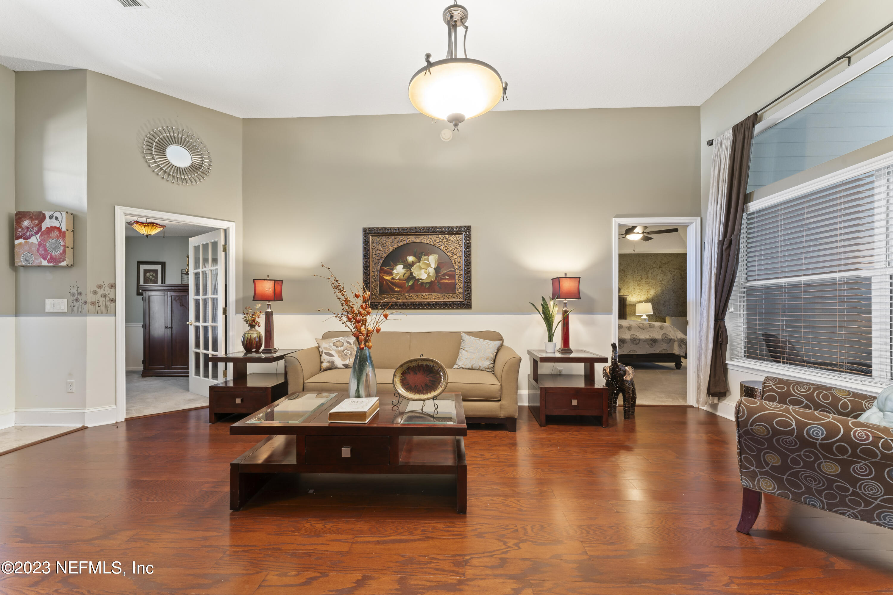 8146 LEAFCREST Drive