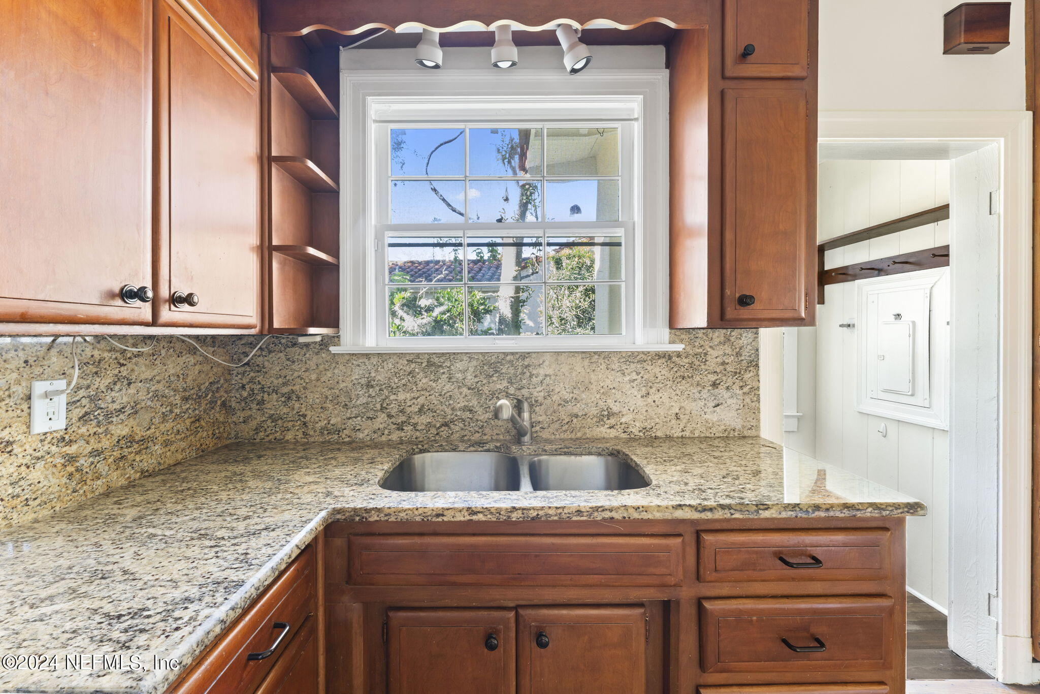 1916 SAN MARCO Place