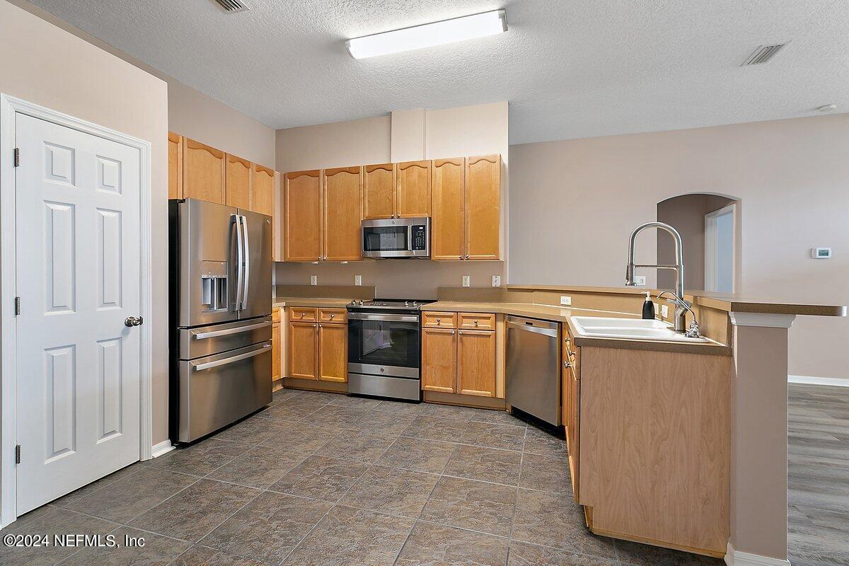 12580 BRIARMEAD Lane