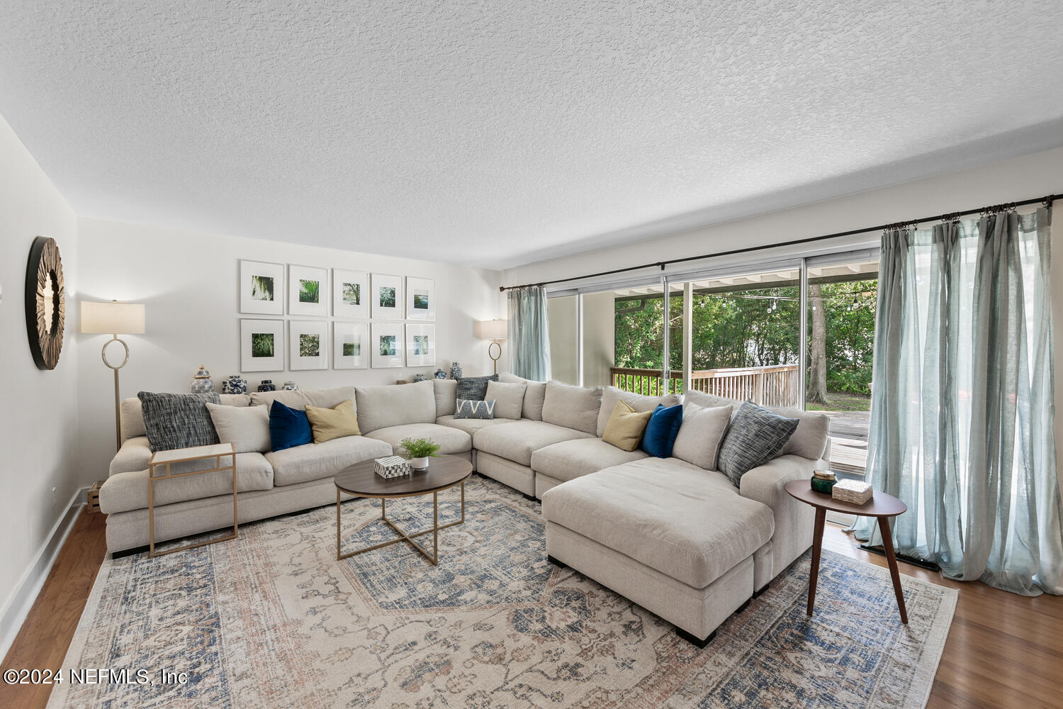 8125 SAN RAFAEL Drive