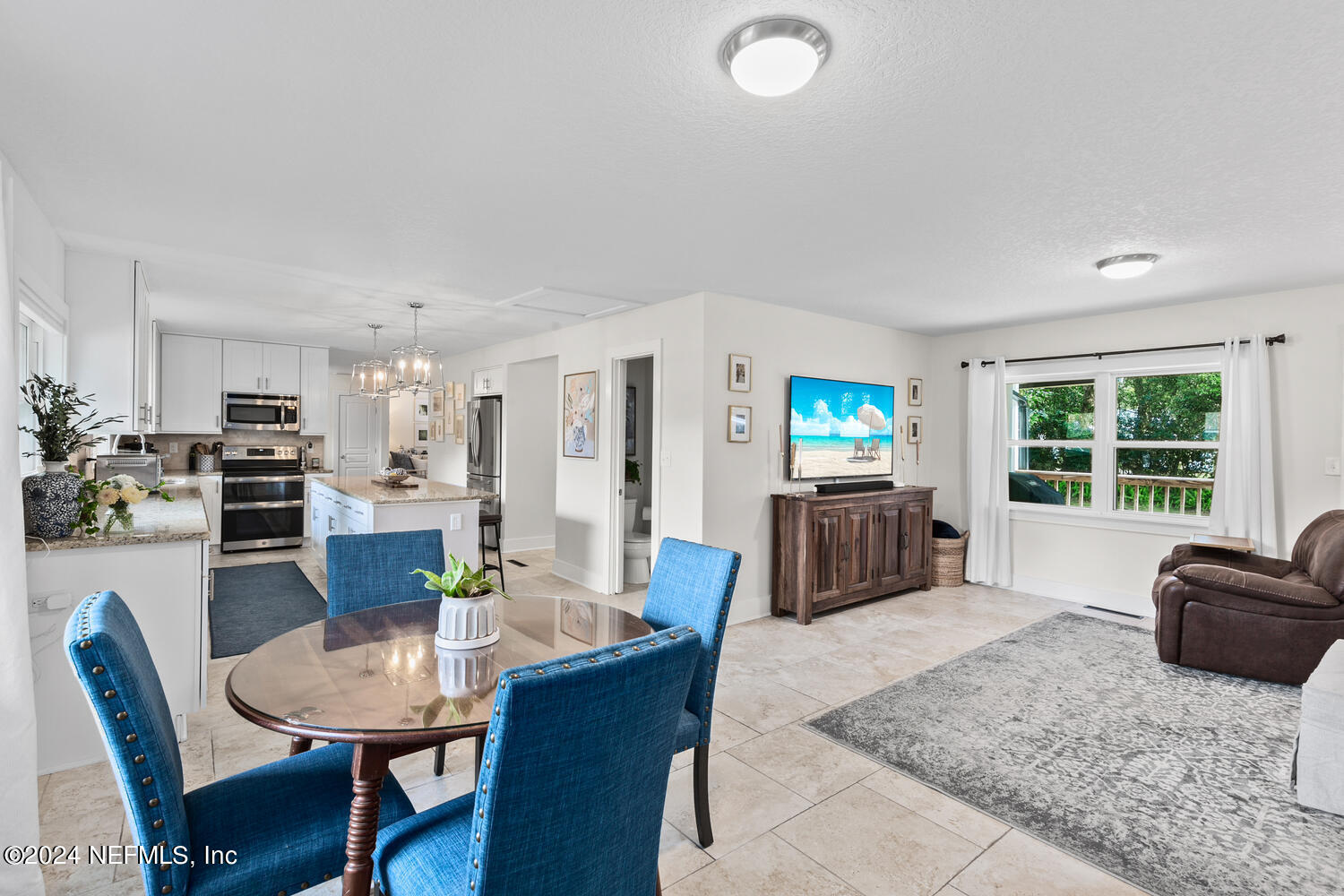 8125 SAN RAFAEL Drive