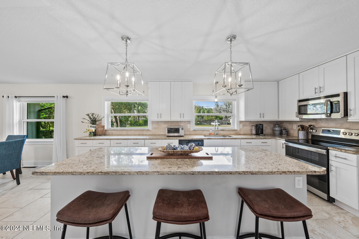 8125 SAN RAFAEL Drive