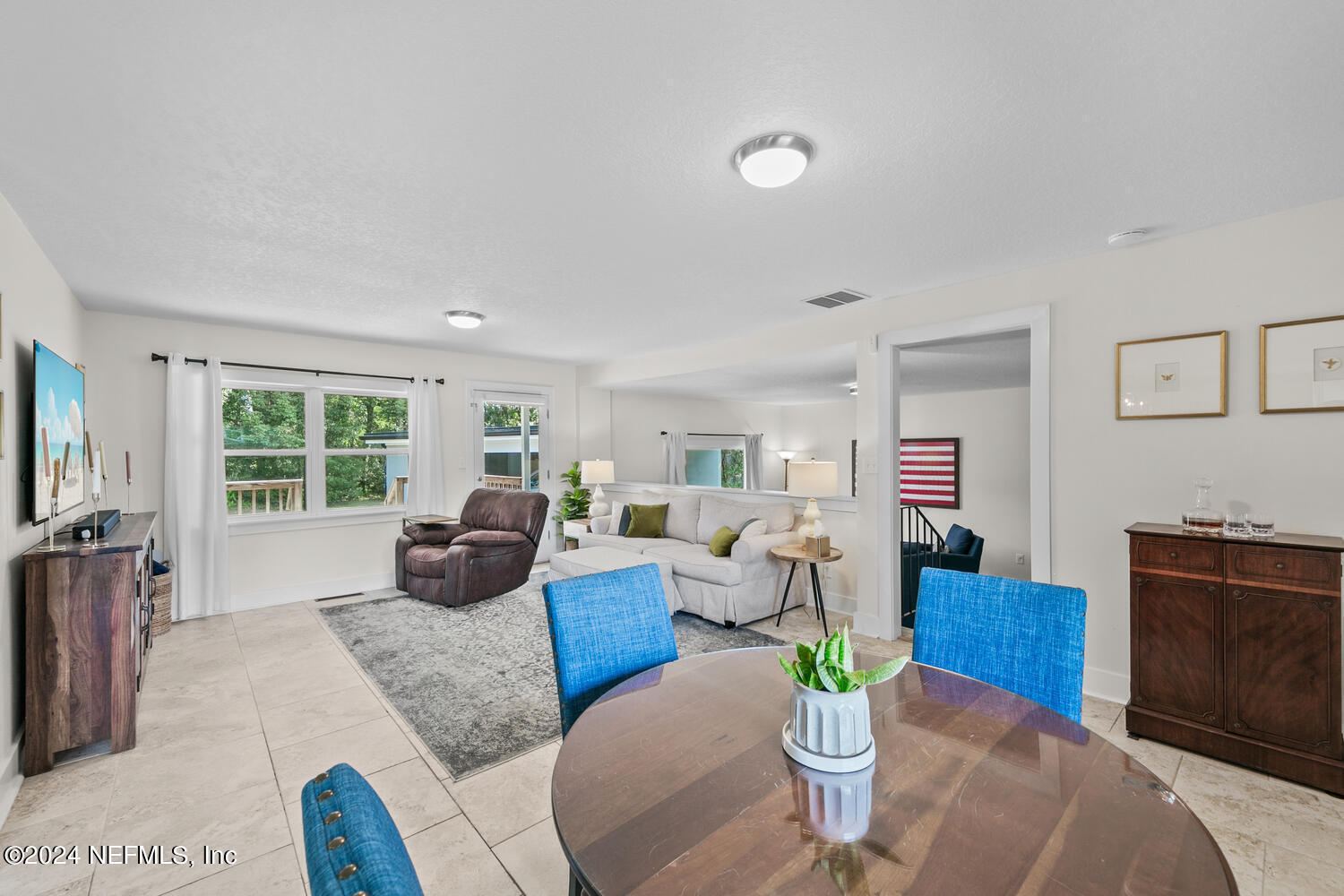 8125 SAN RAFAEL Drive