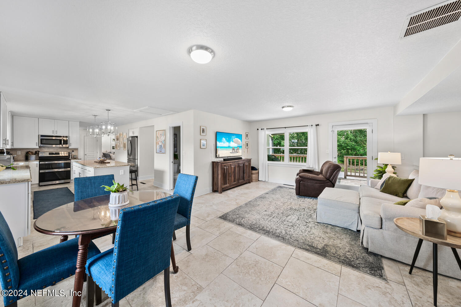 8125 SAN RAFAEL Drive