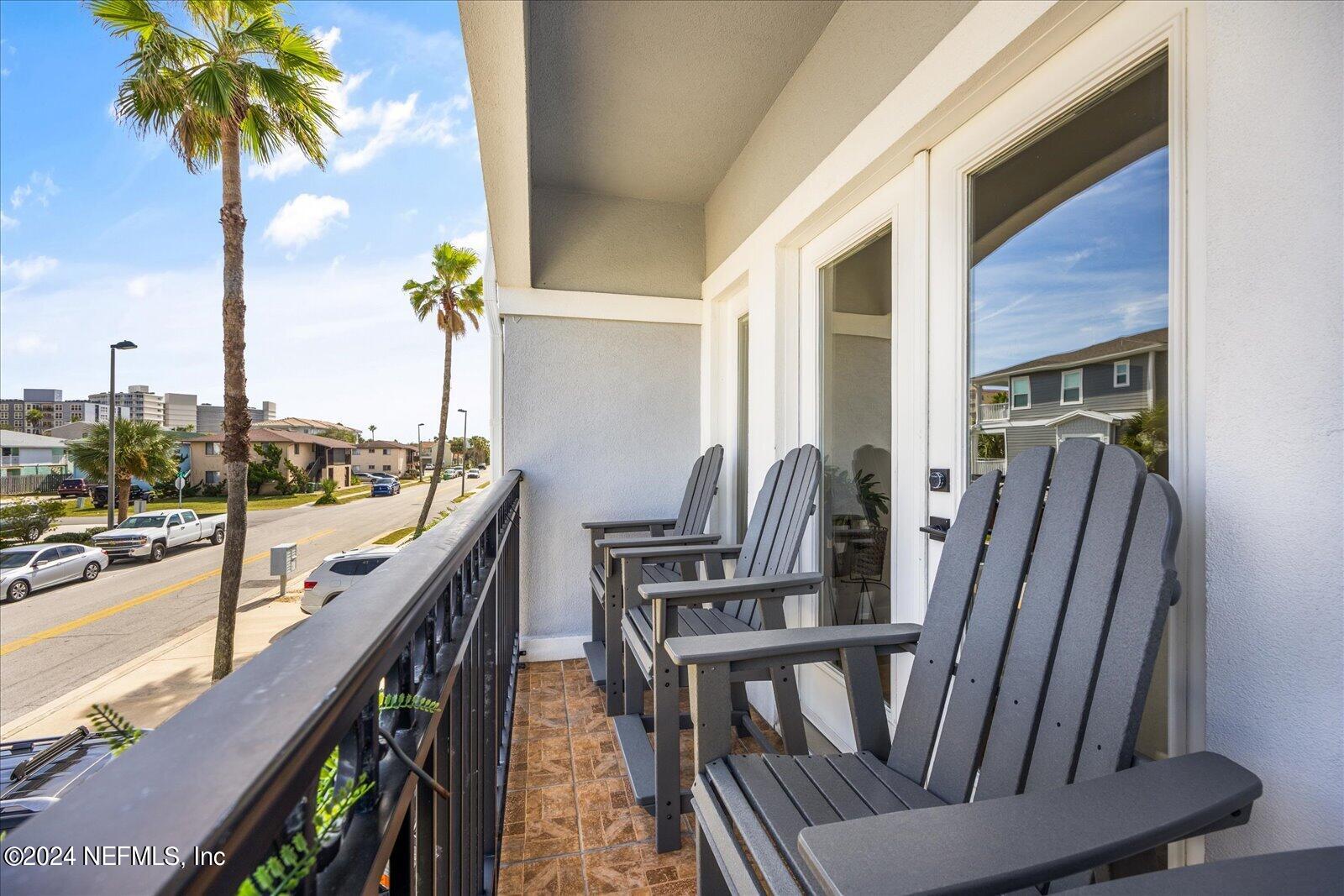 1330 2ND Street S, F