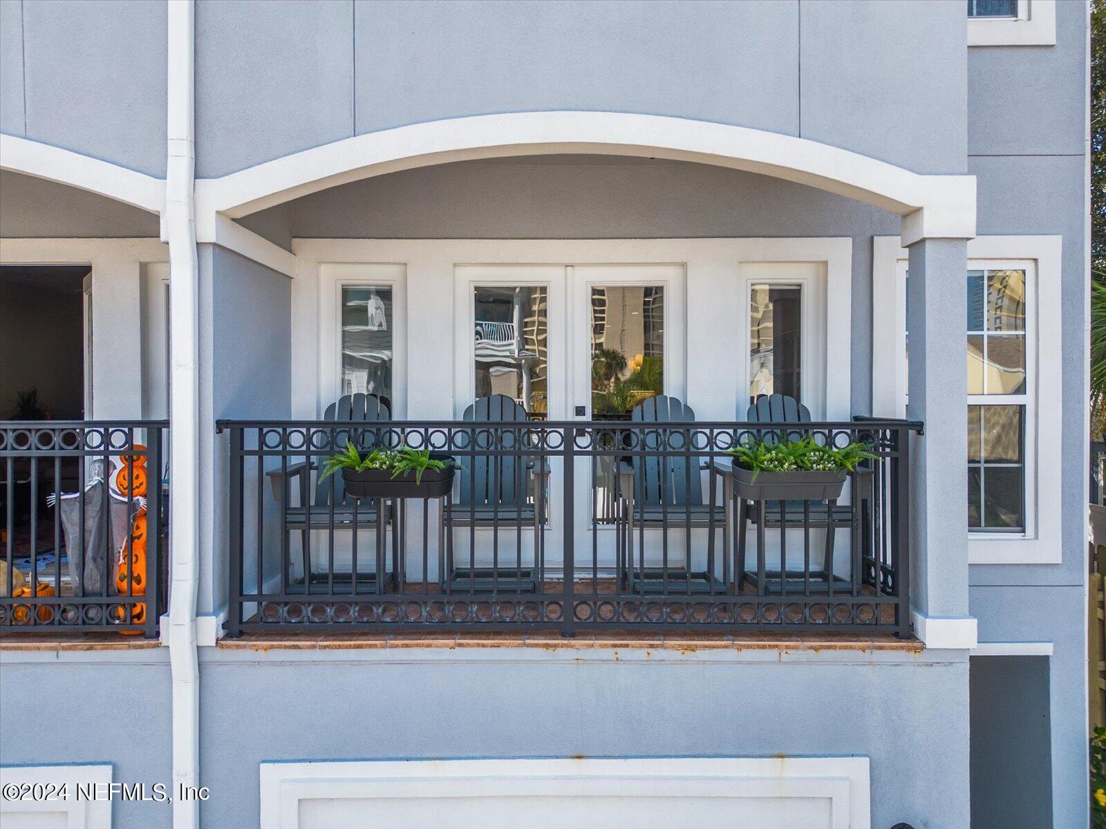 1330 2ND Street S, F