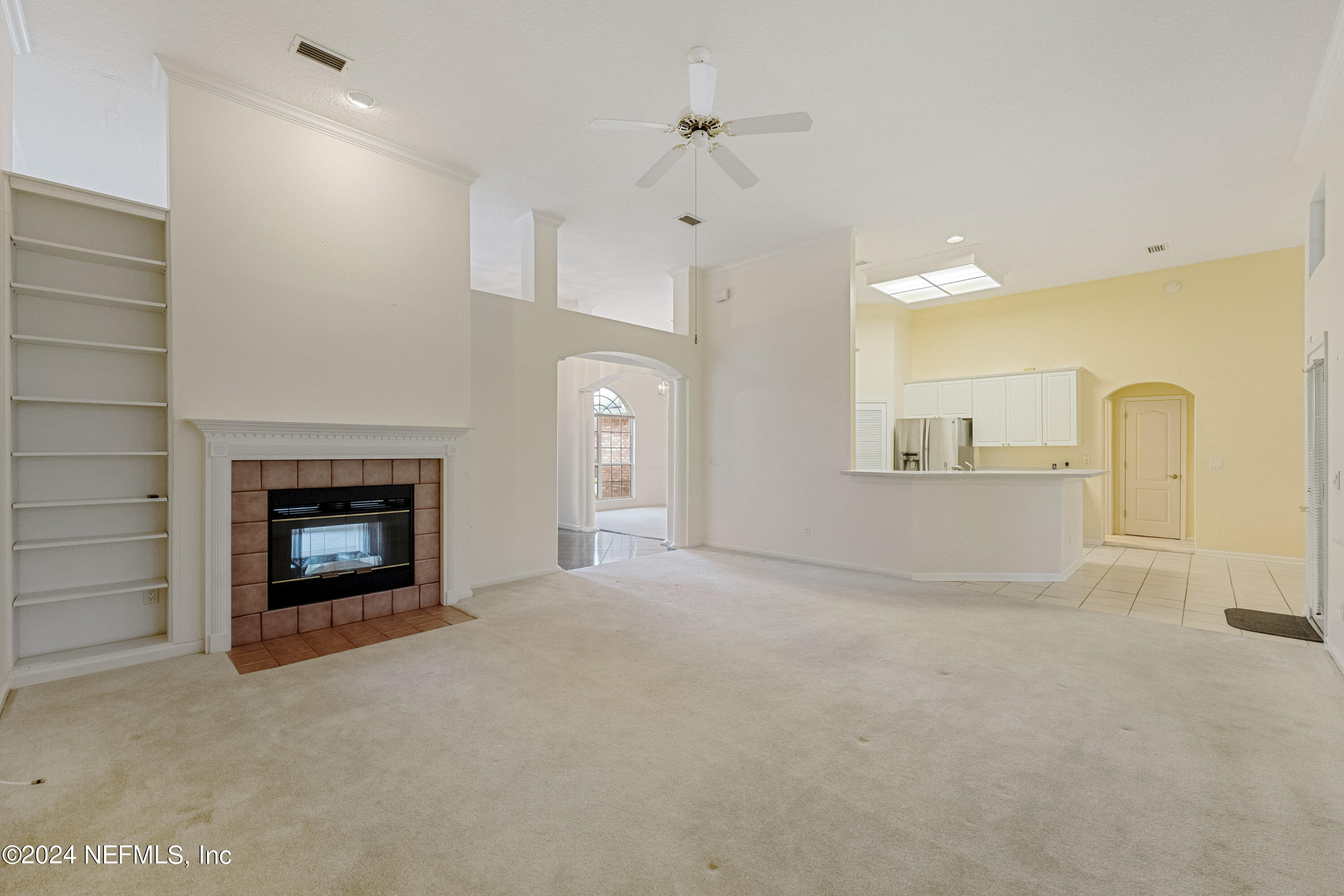 9227 JAYBIRD Circle E