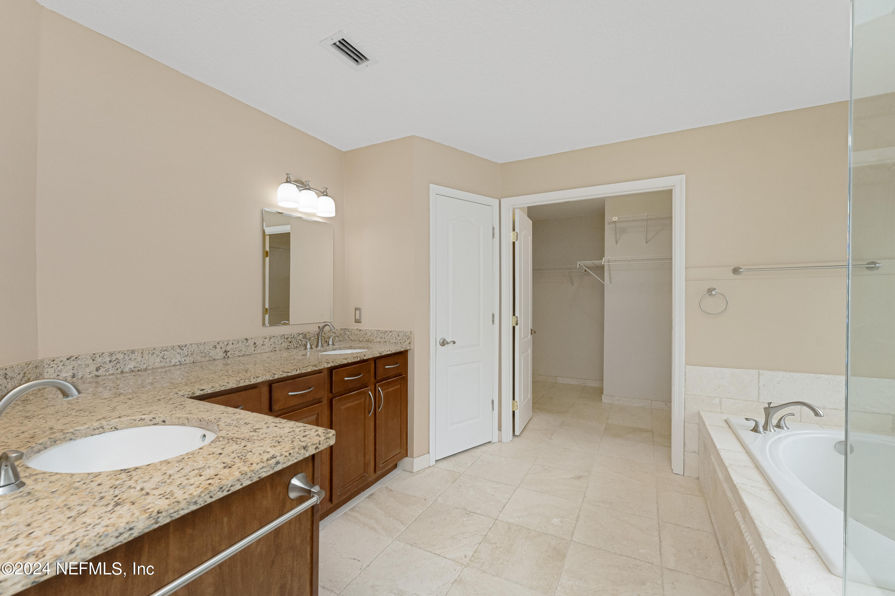 9227 JAYBIRD Circle E