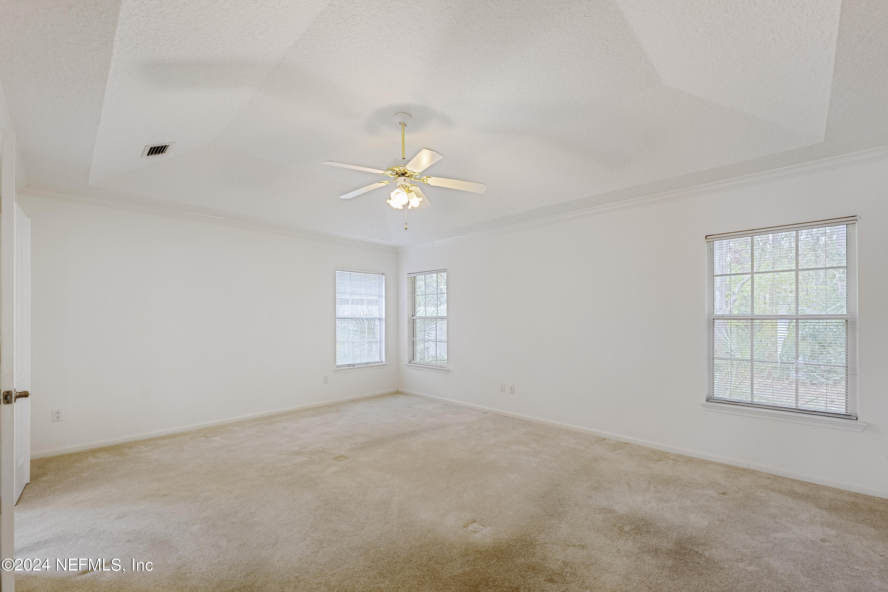 9227 JAYBIRD Circle E