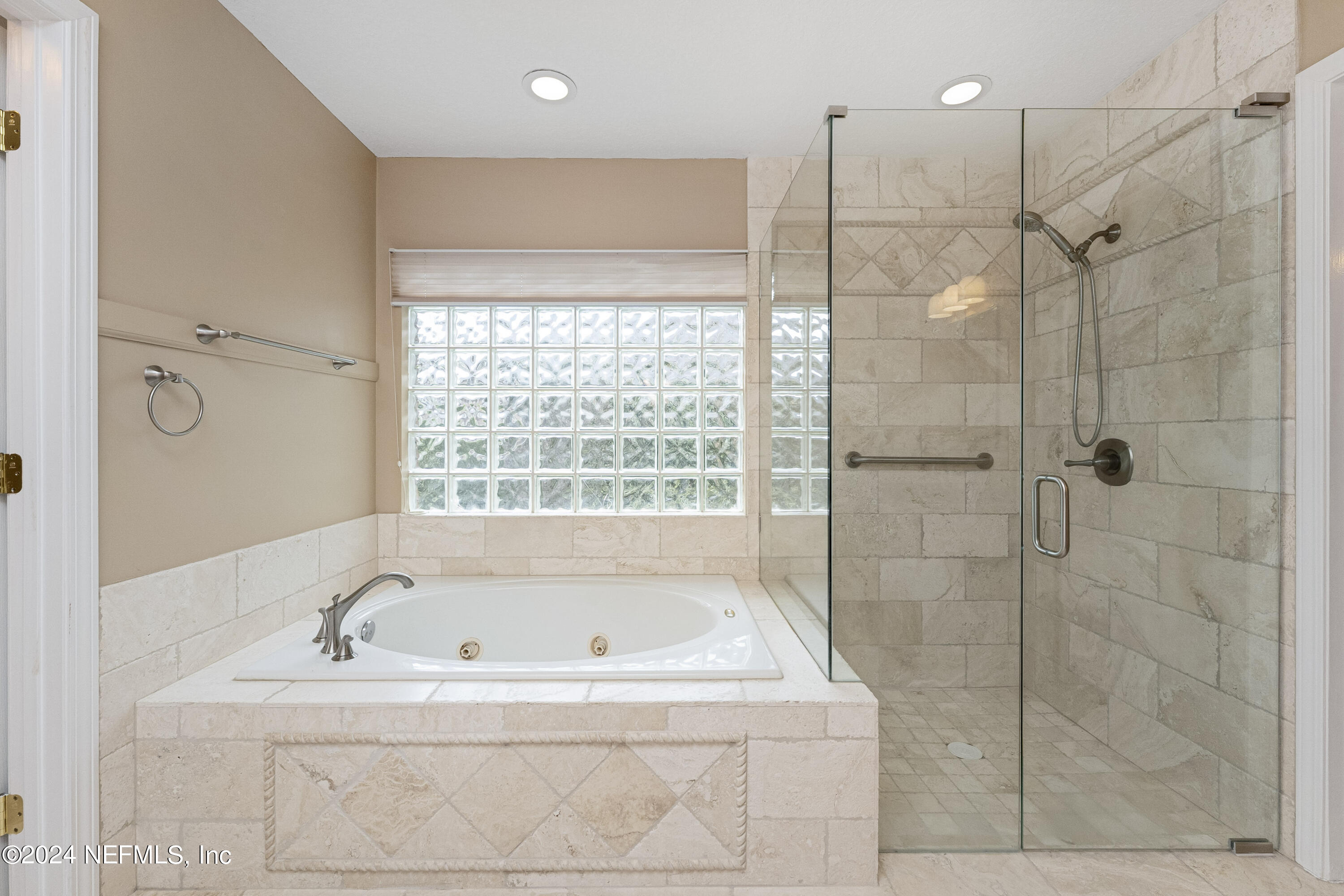 9227 JAYBIRD Circle E