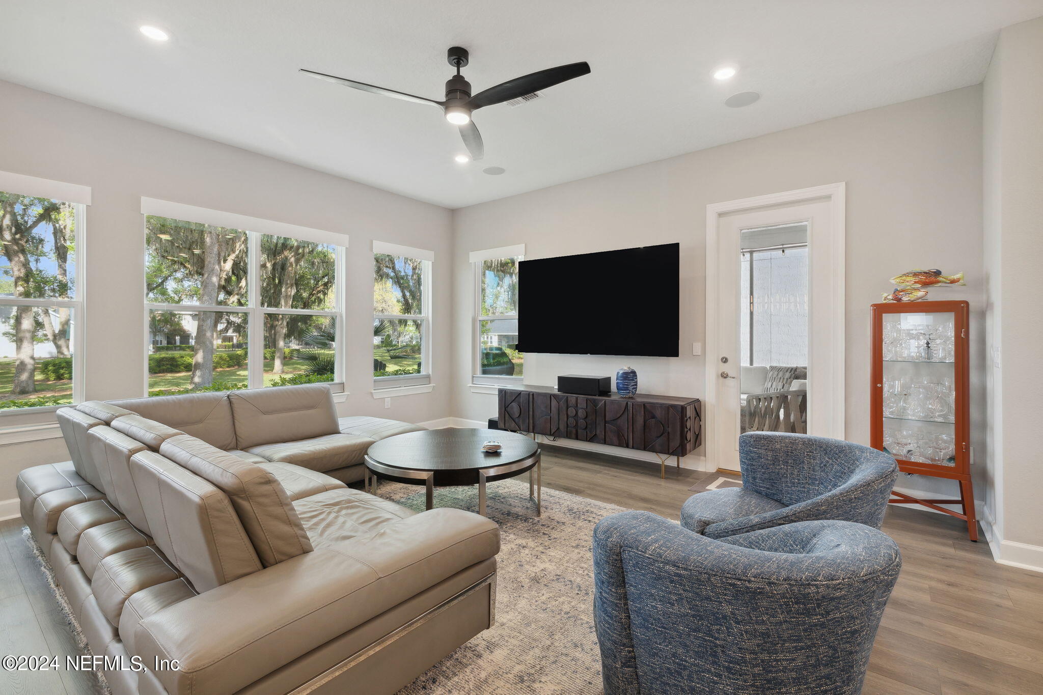 8619 HOMEPLACE Drive