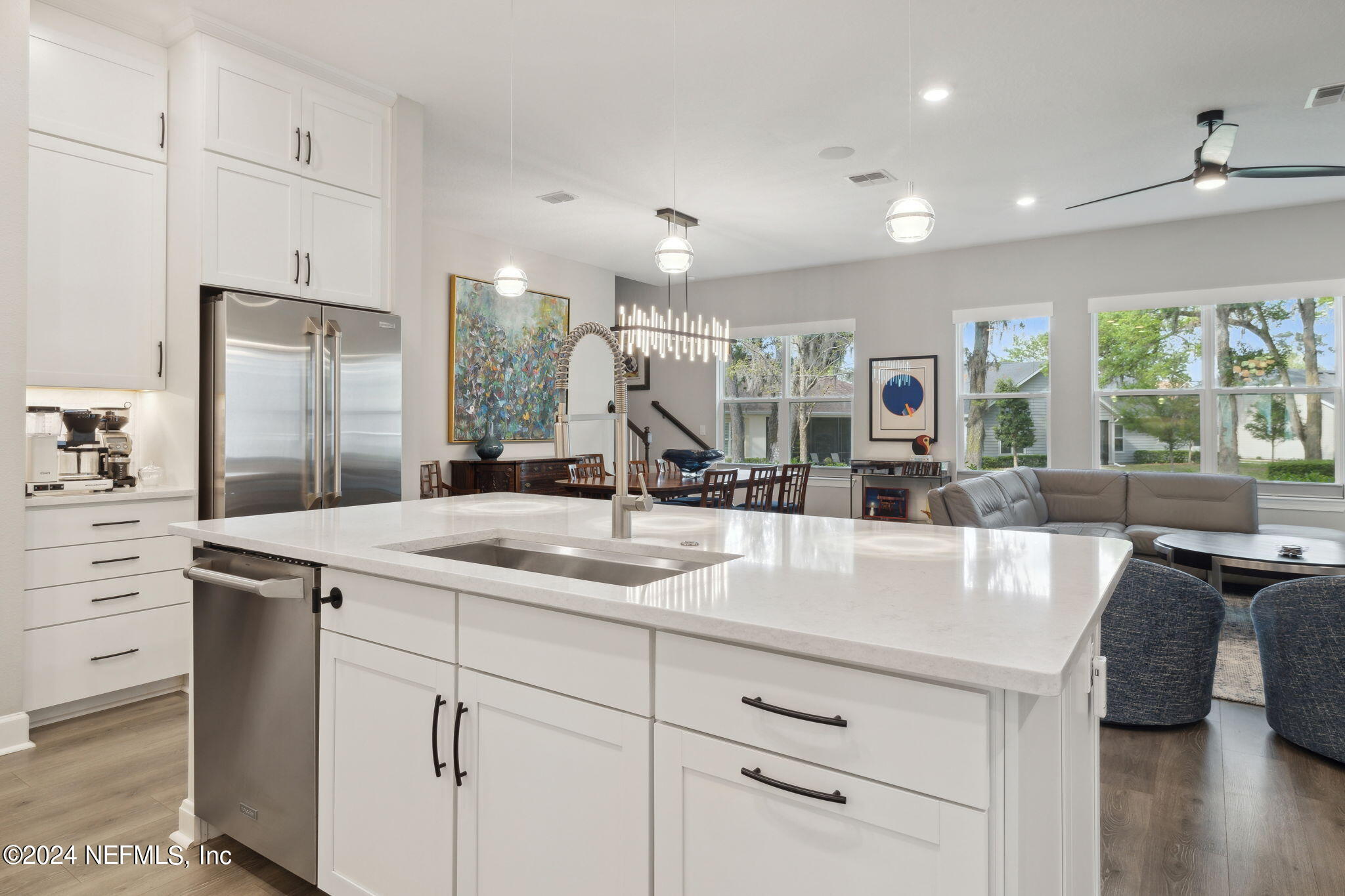 8619 HOMEPLACE Drive