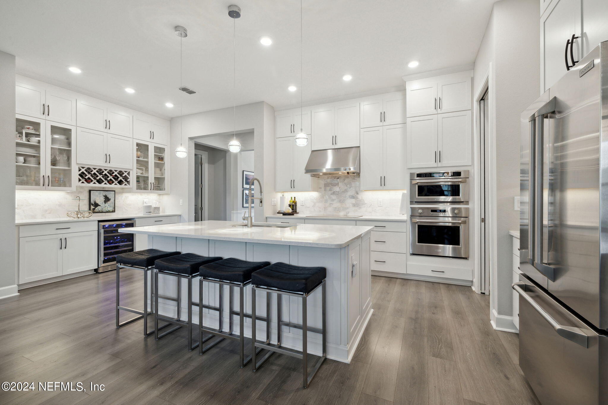 8619 HOMEPLACE Drive