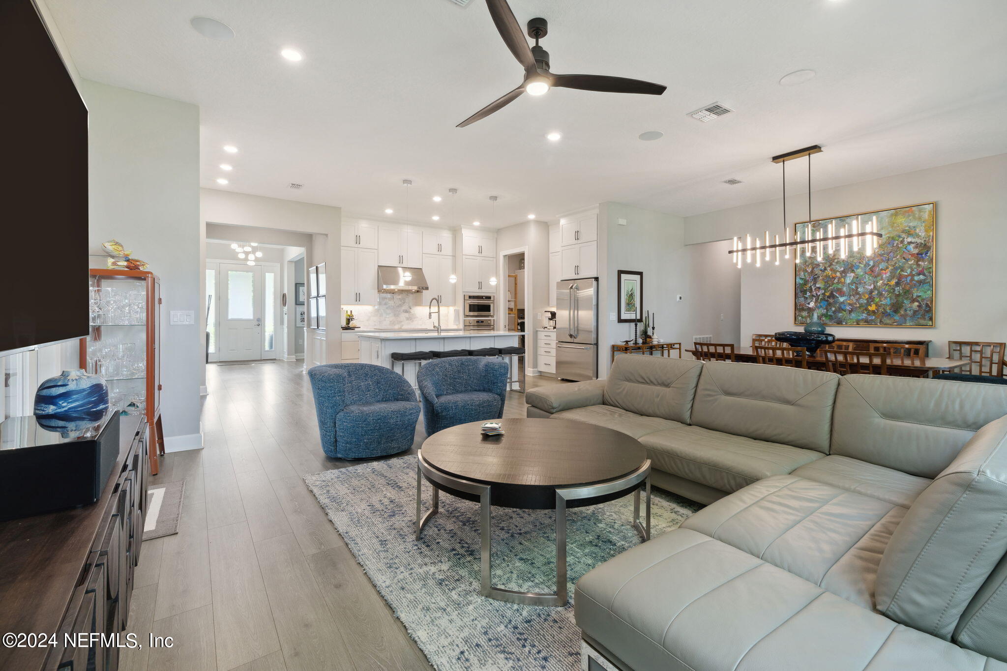 8619 HOMEPLACE Drive