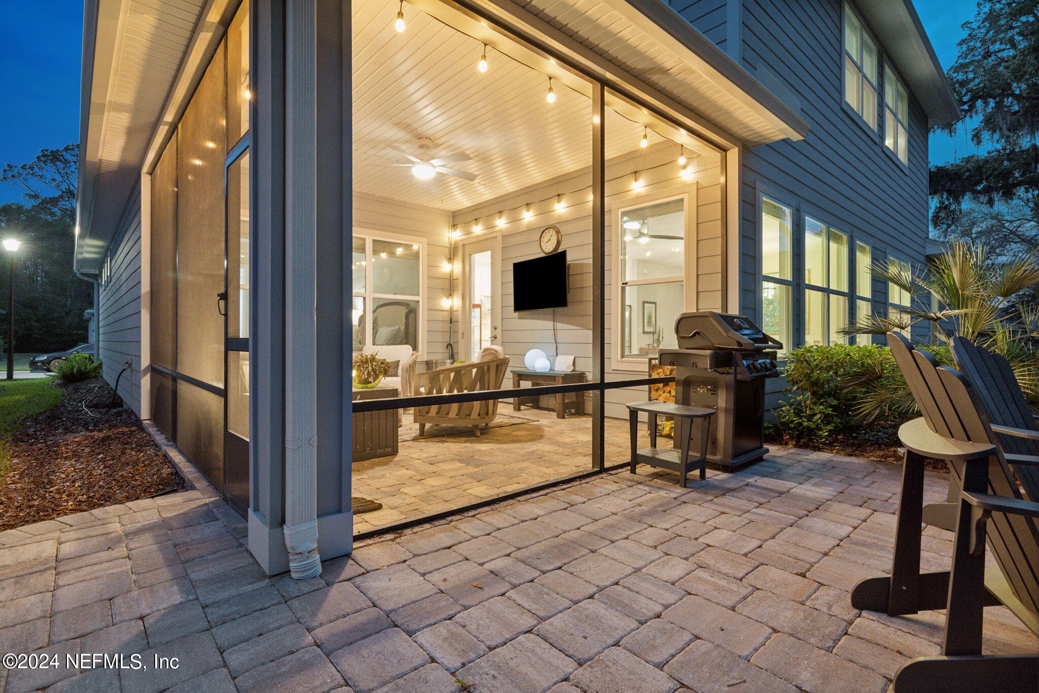 8619 HOMEPLACE Drive