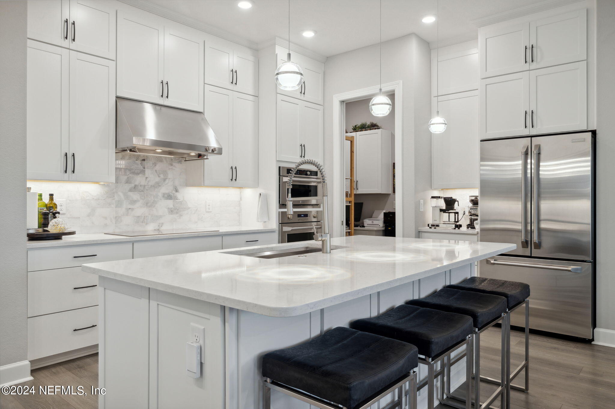 8619 HOMEPLACE Drive