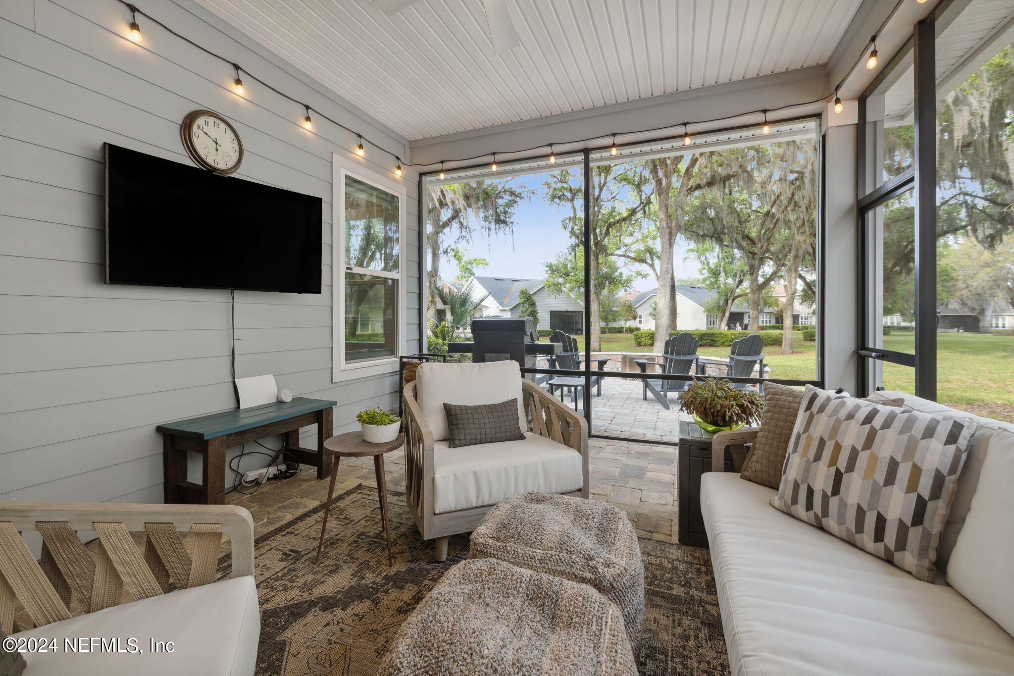 8619 HOMEPLACE Drive