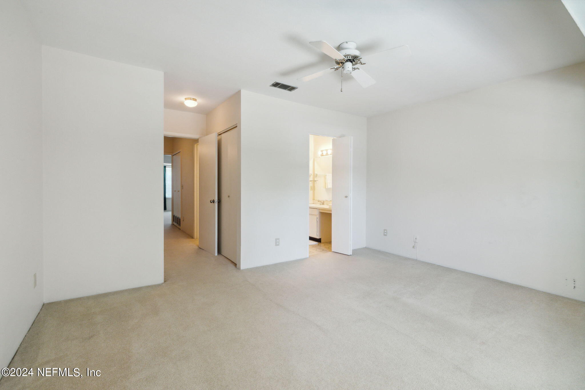 4321 PLAZA GATE Lane S, 201