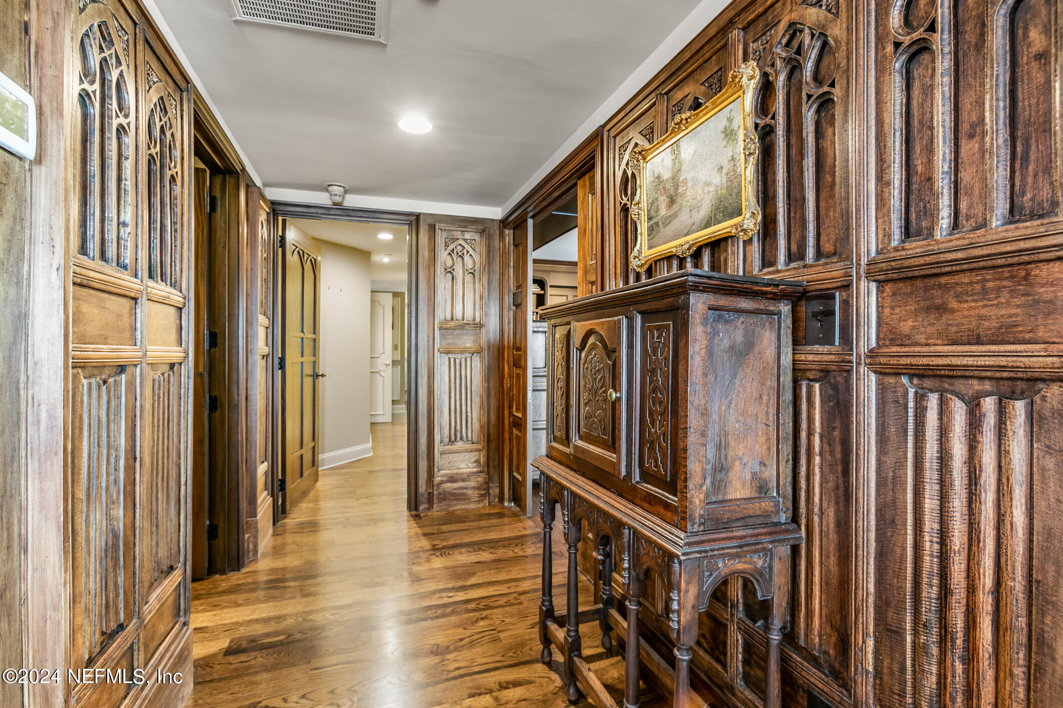 1560 LANCASTER Terrace, 802 & 804