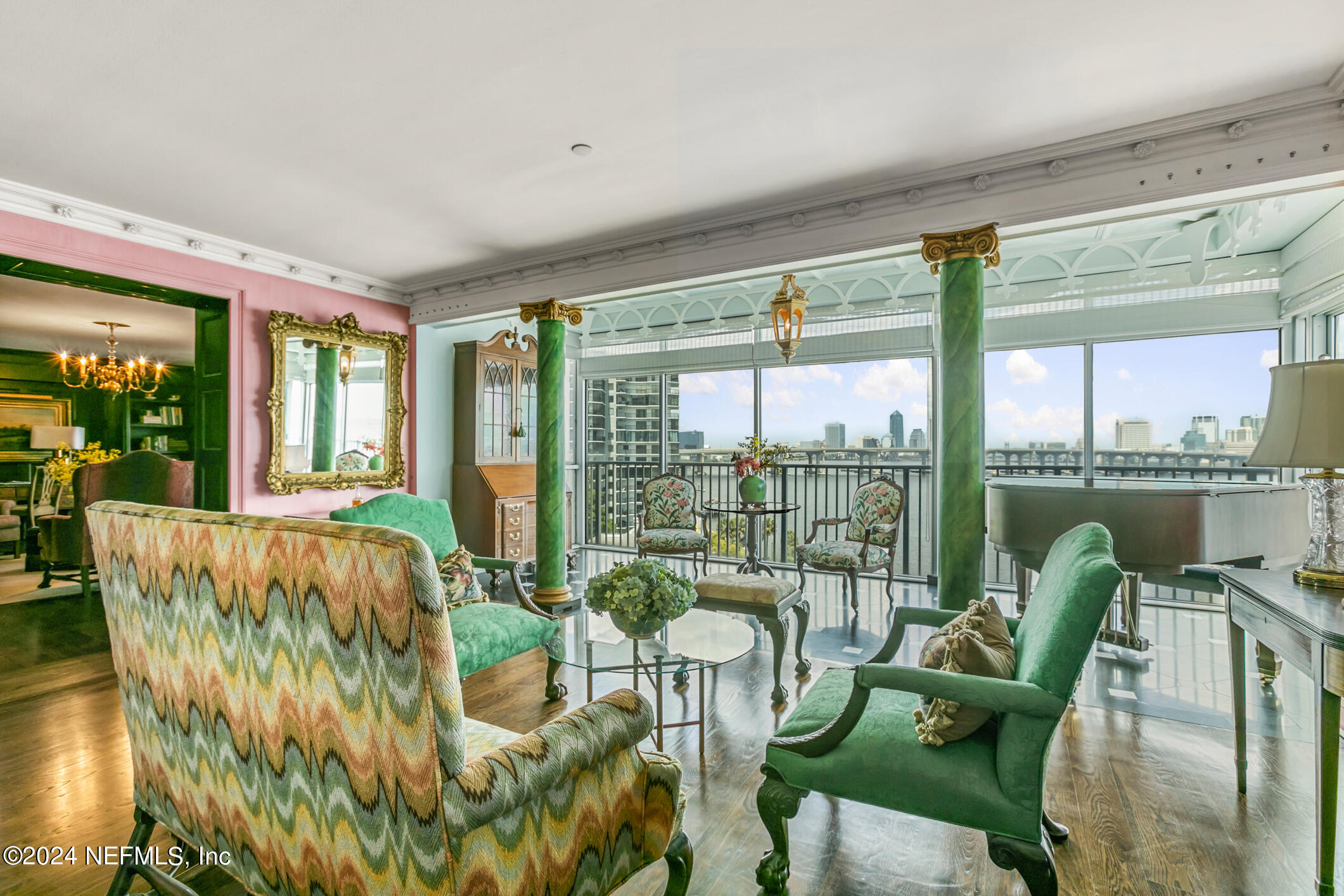 1560 LANCASTER Terrace, 802 & 804