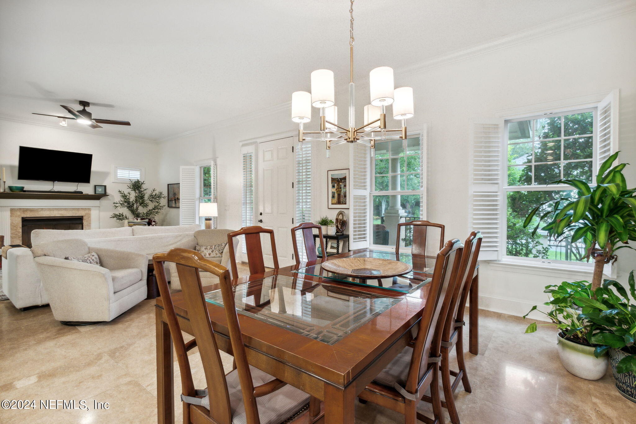 2366 RIVERSIDE Avenue