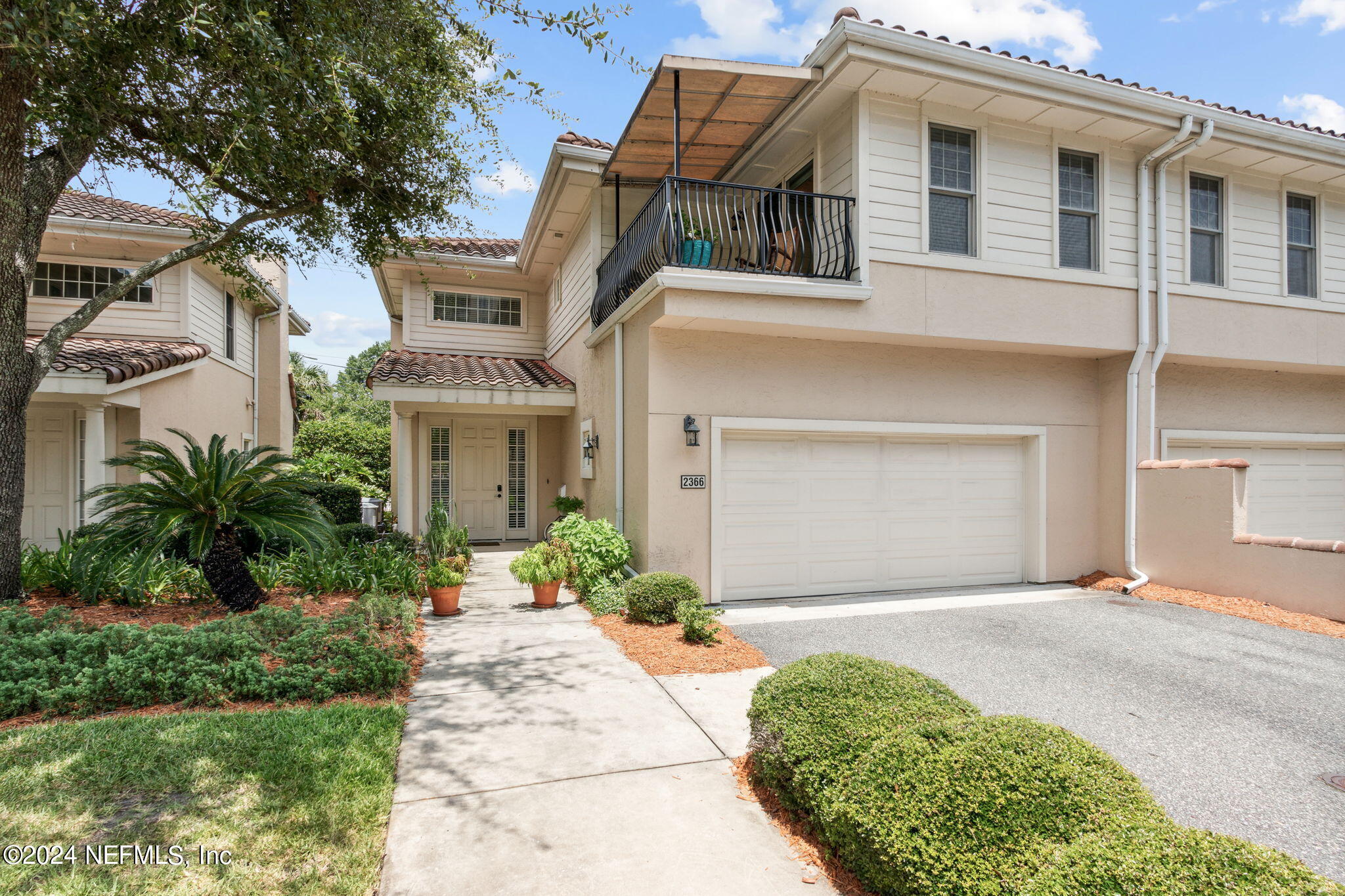 2366 RIVERSIDE Avenue