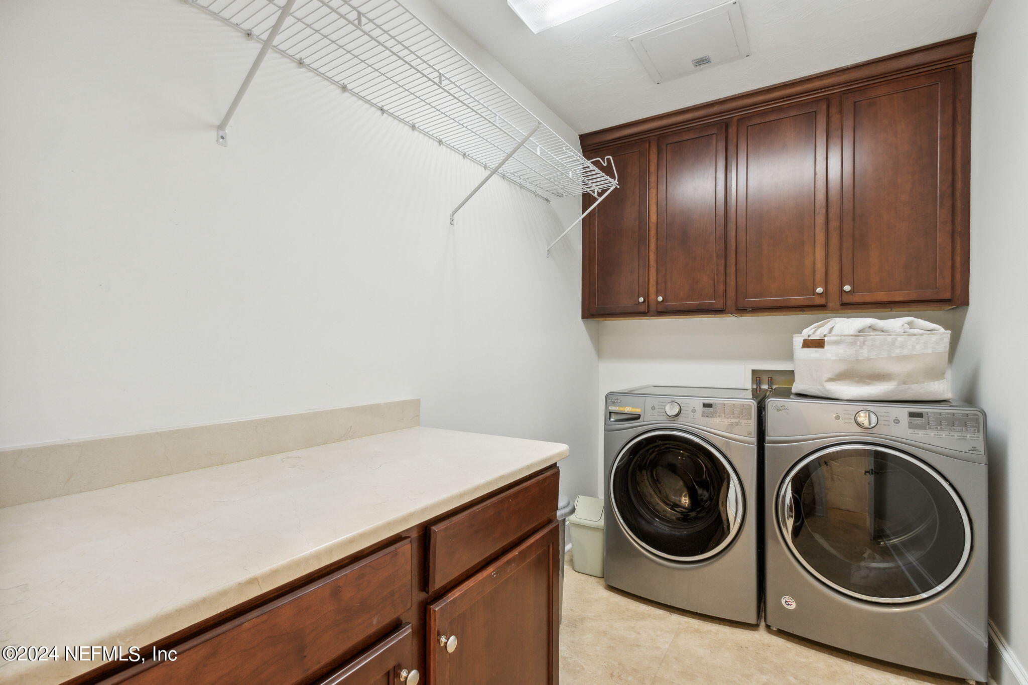 2366 RIVERSIDE Avenue