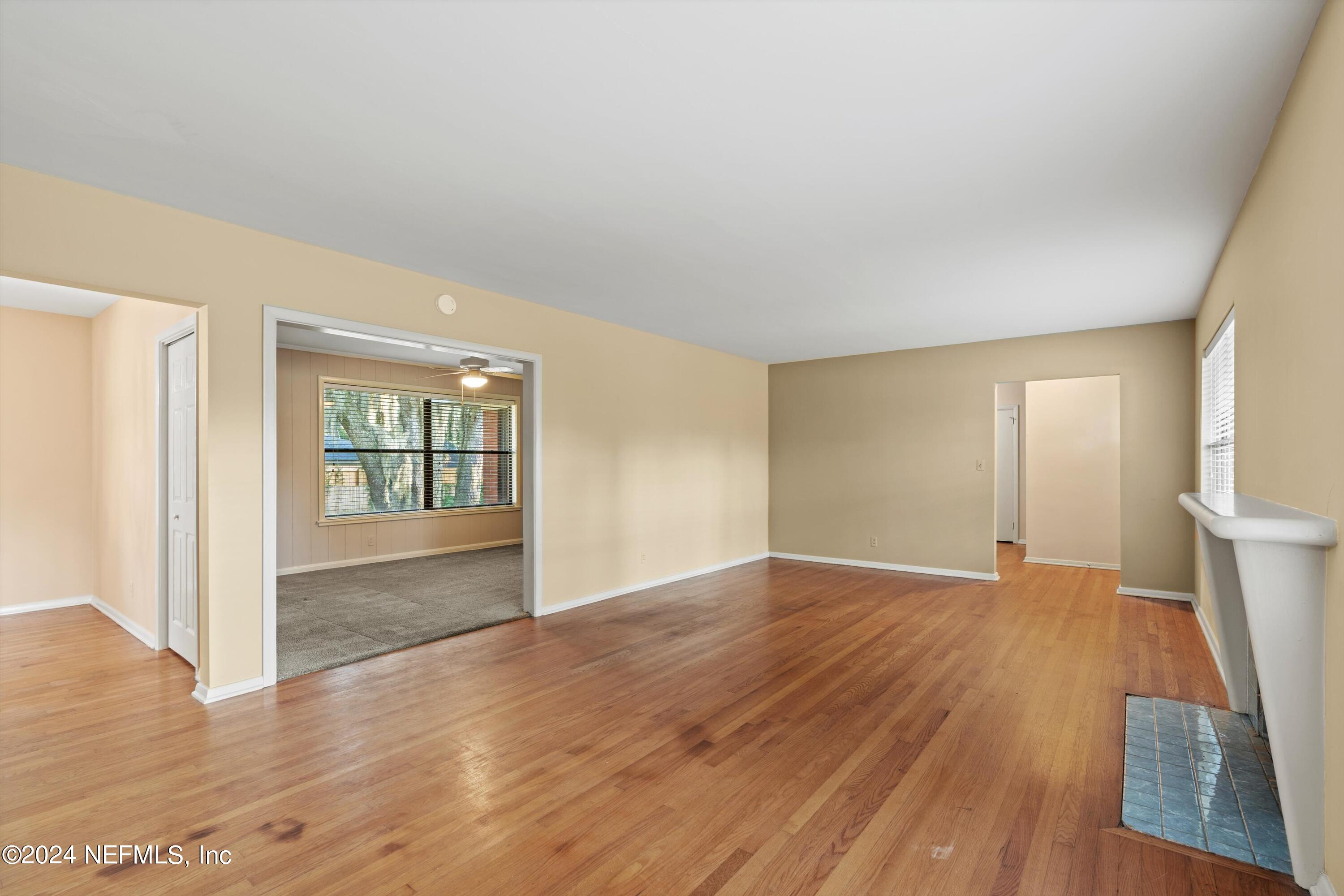 1362 RIVERBIRCH Lane