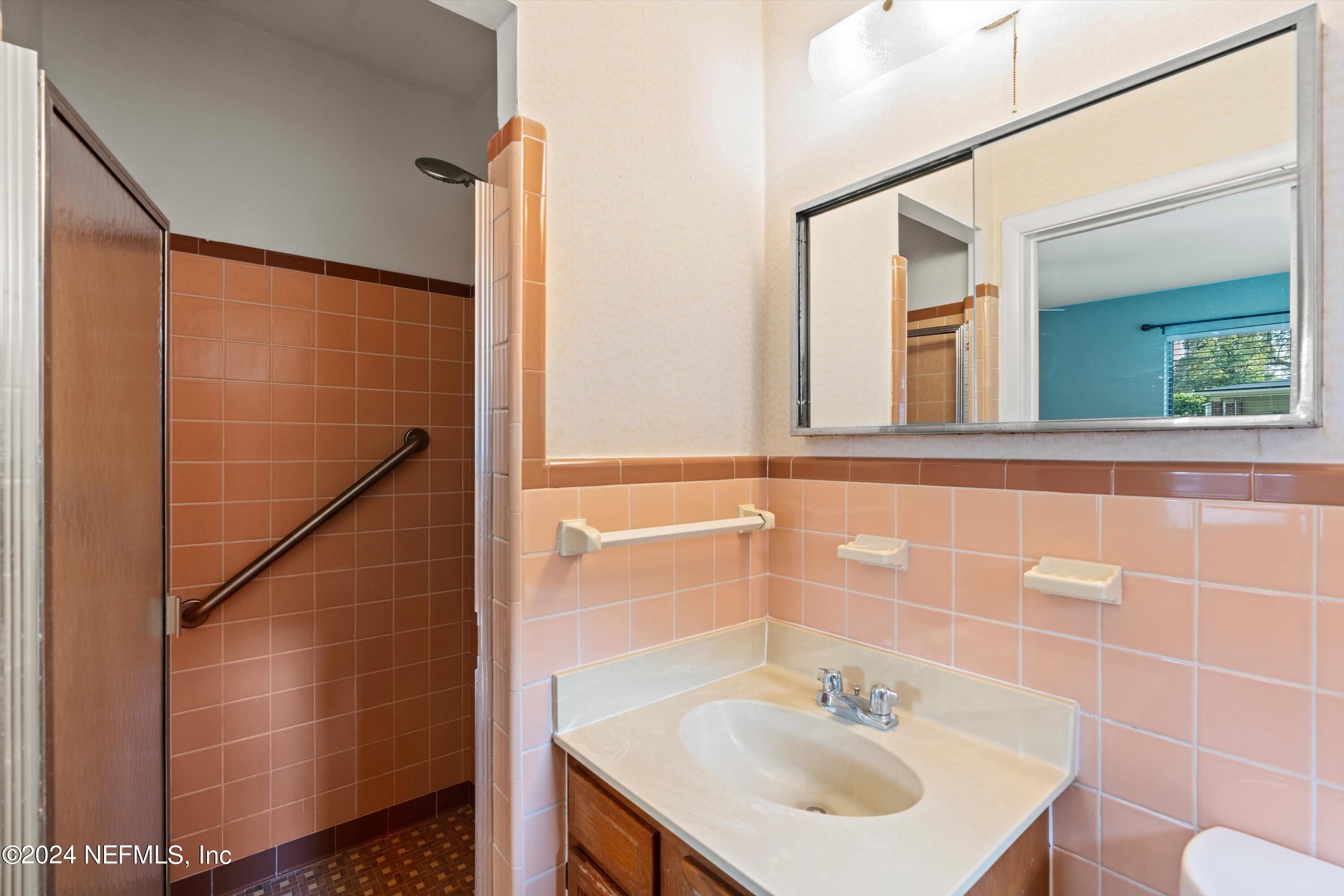 1362 RIVERBIRCH Lane